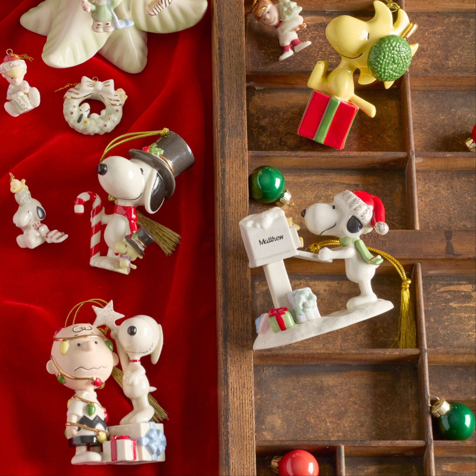 Snoopy & Friends Christmas 11-Piece Mini Ornament & Tree Set