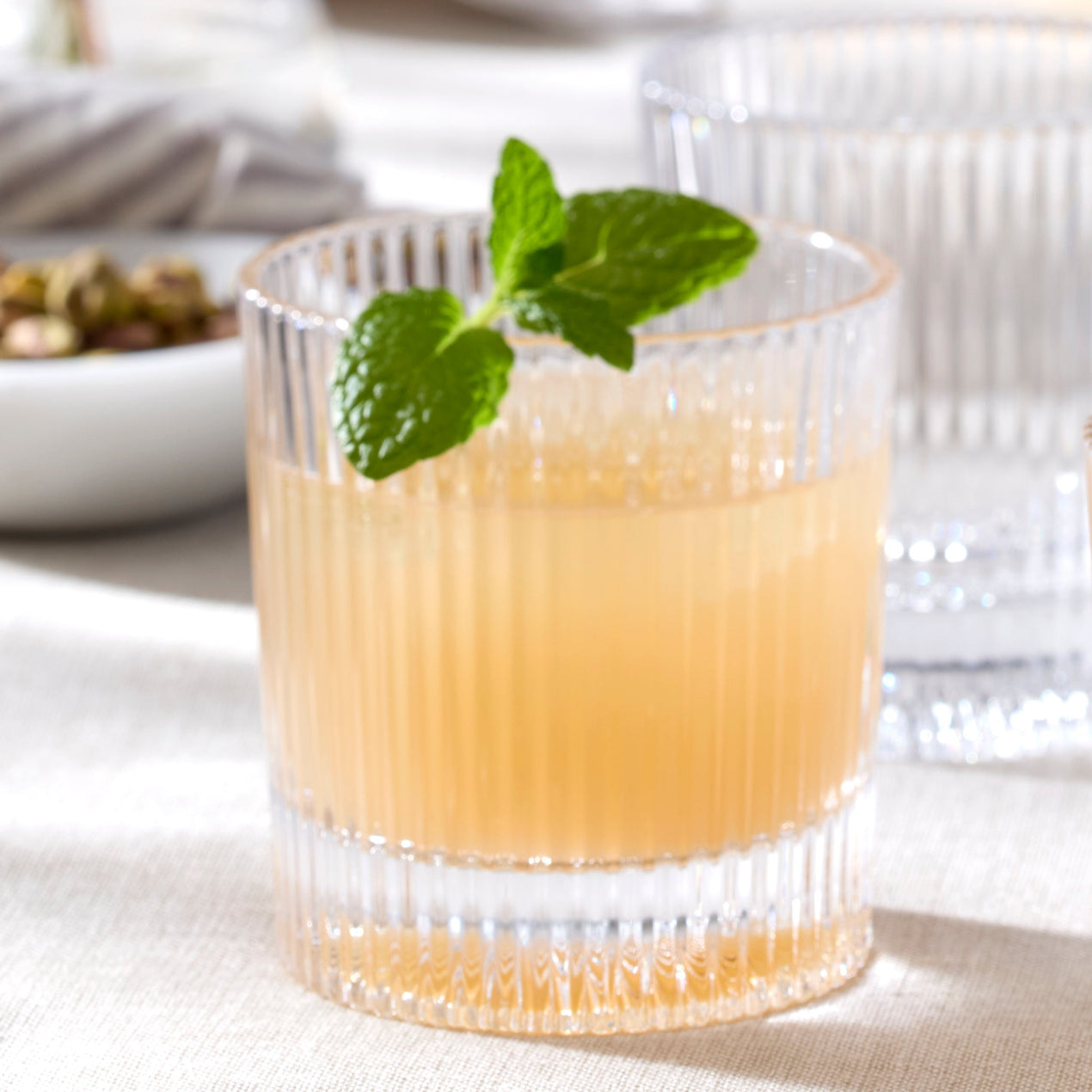 Wallingford DOF Glasses, Set of 4