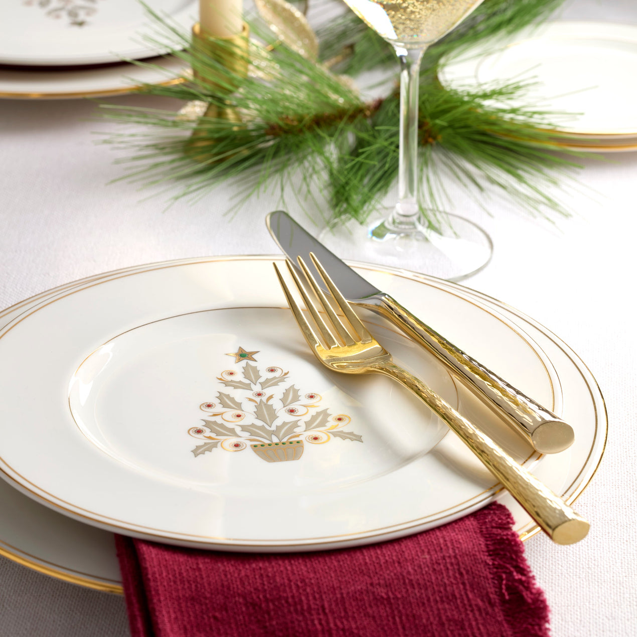 Federal Gold Tree Accent Plates, Set of 4