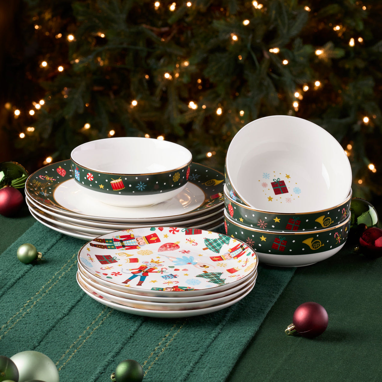 Lenox Holiday 12 Piece Dinnerware Set: Elegant Dining Experience 2 Lenox Holiday 12 Piece Dinnerware Set: Elegant Dining Experience