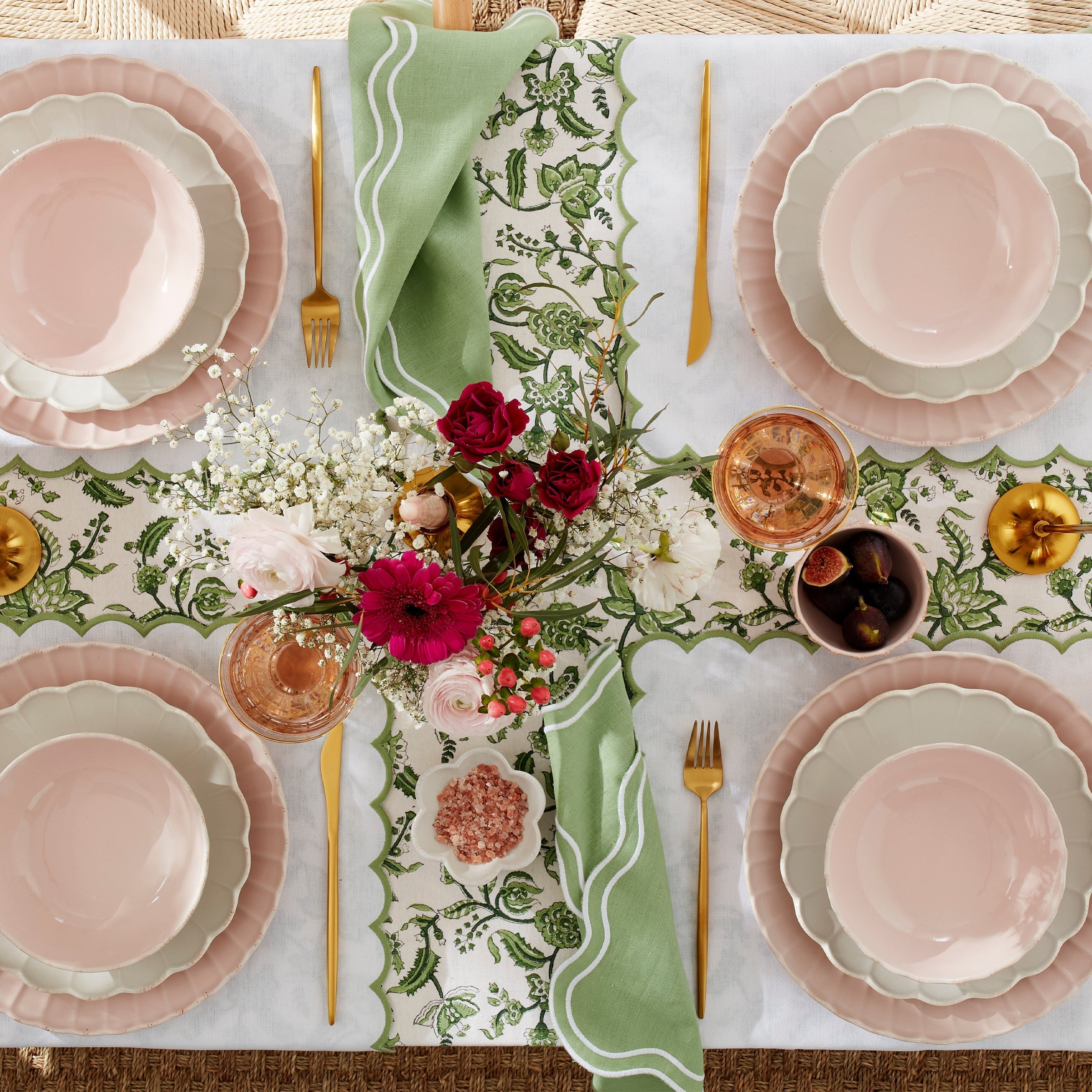 【未使用・保証書付】SUNRIE サンリエ カトラリーセット 45本 金メッキ Zephyr Gold Satin 45-Piece Flatware Set – Lenox Corporation