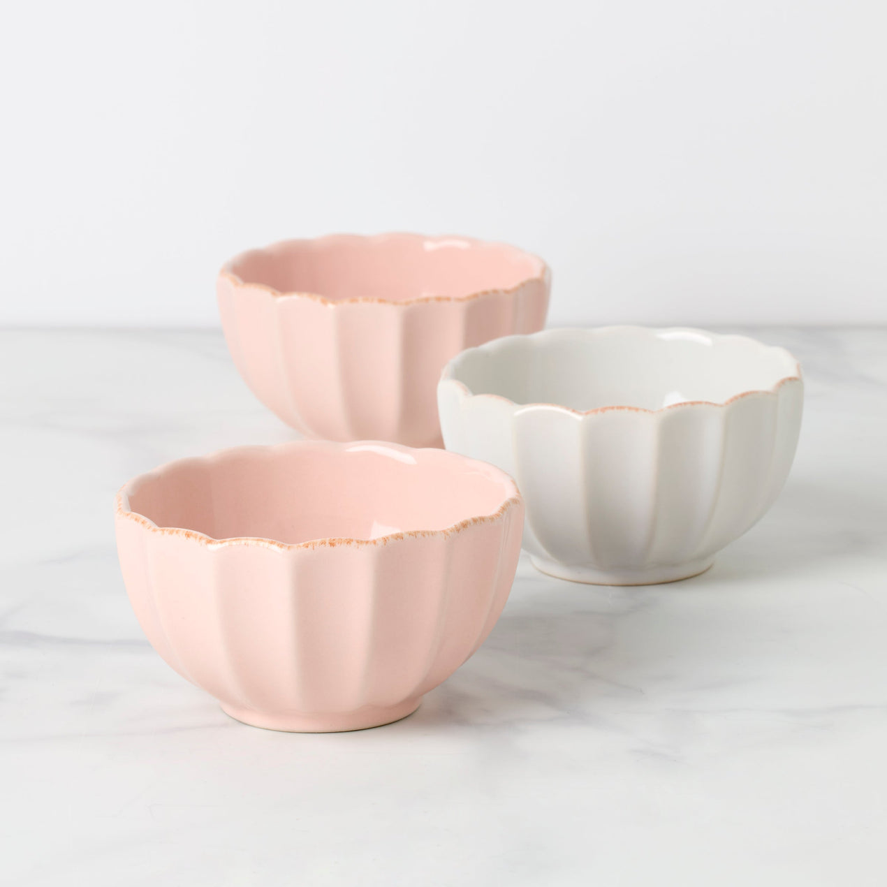 French Perle Scallop Mini Bowls, Set of 3