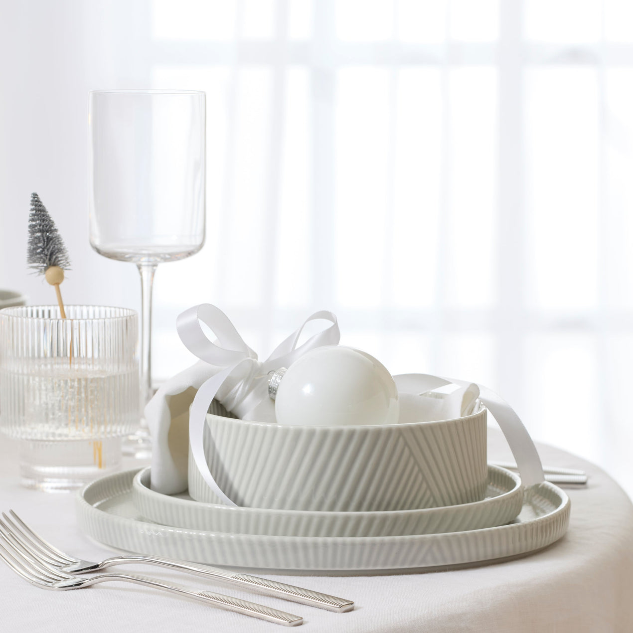 Tuscany Classics Straight Set of 6 Wine Glasses - White