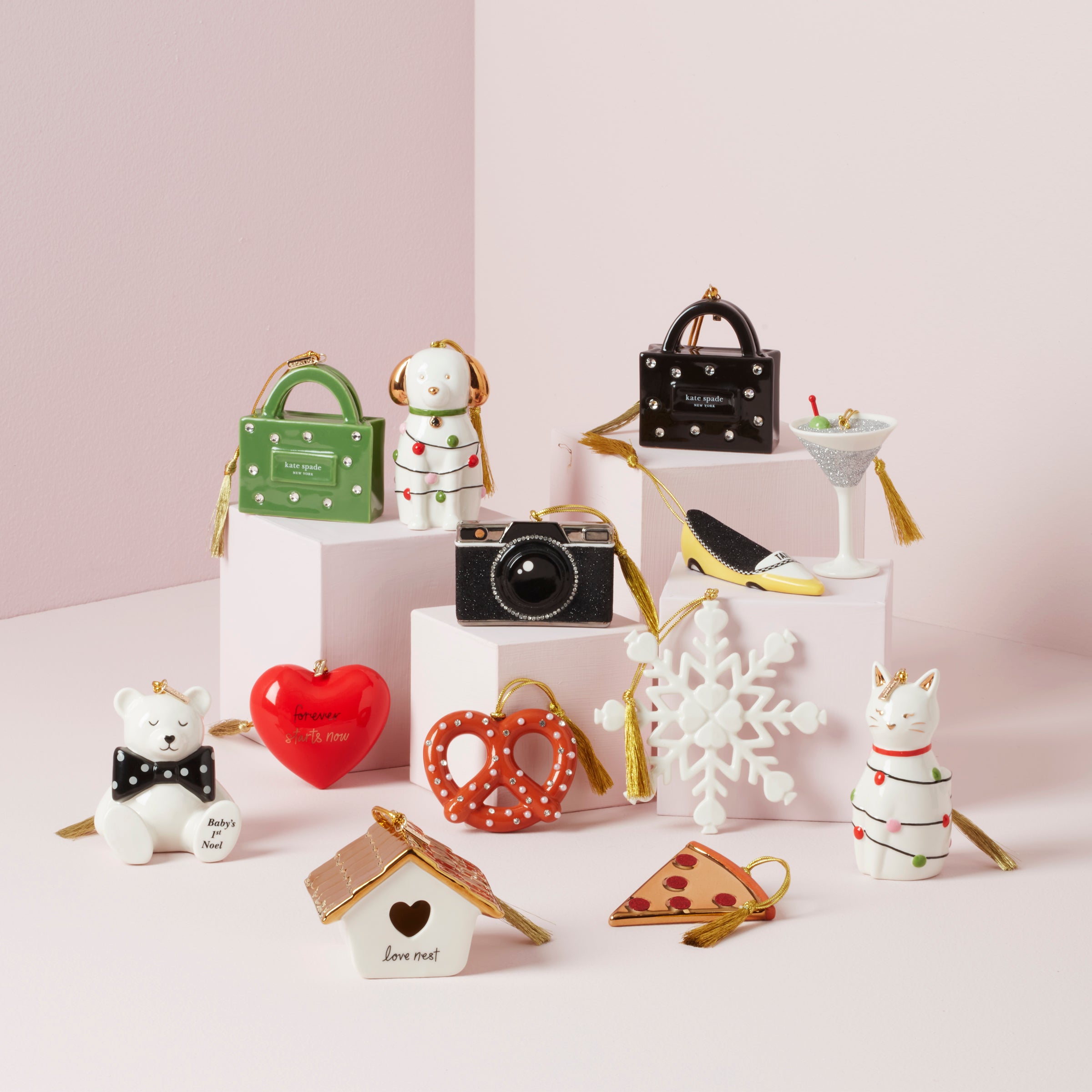 アスティエ　マルチーズ＆バッグ　オーナメント Be Jolly Pretzel Ornament – Lenox Corporation