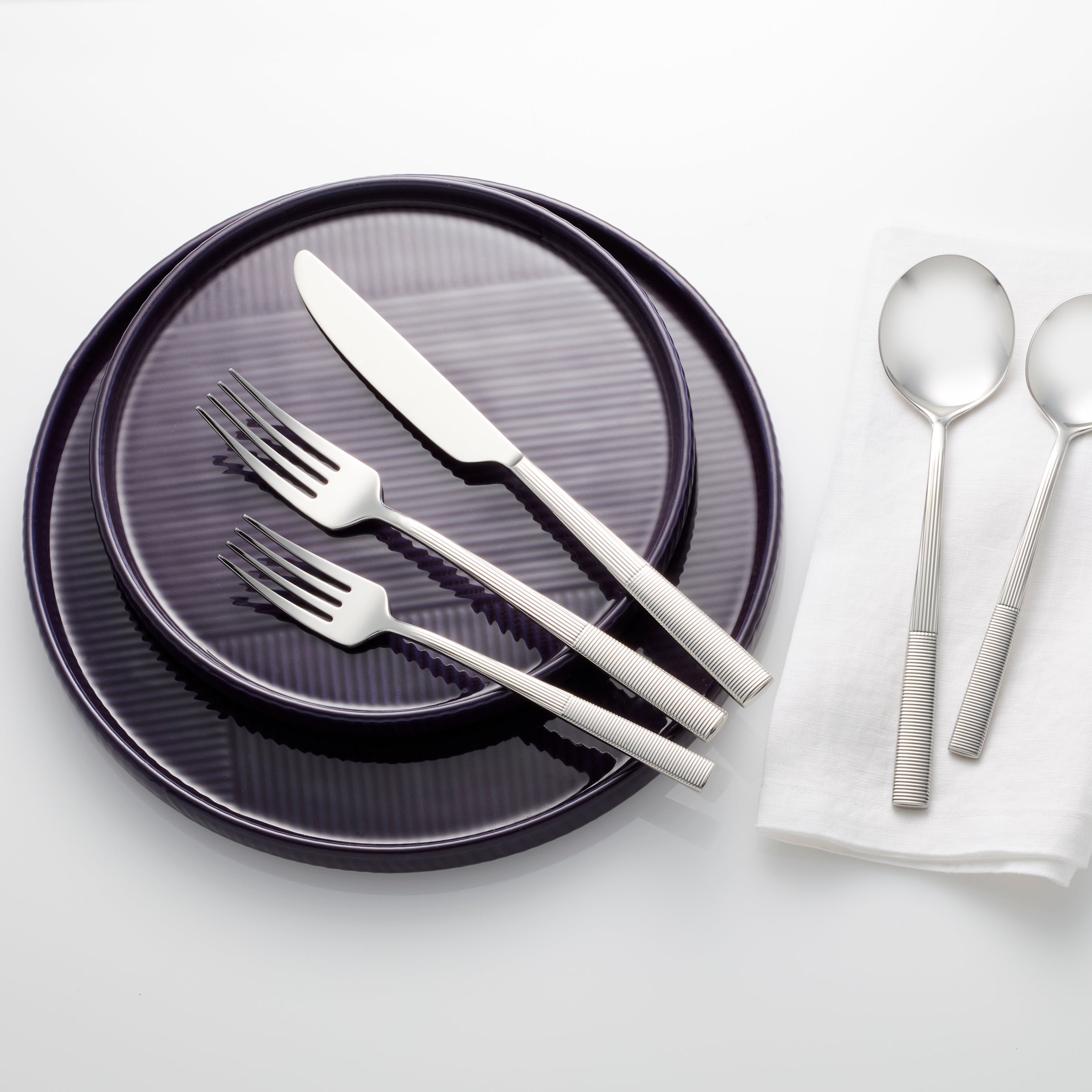 Modulus Nightshade 16-Piece Dinnerware Set – Lenox Corporation