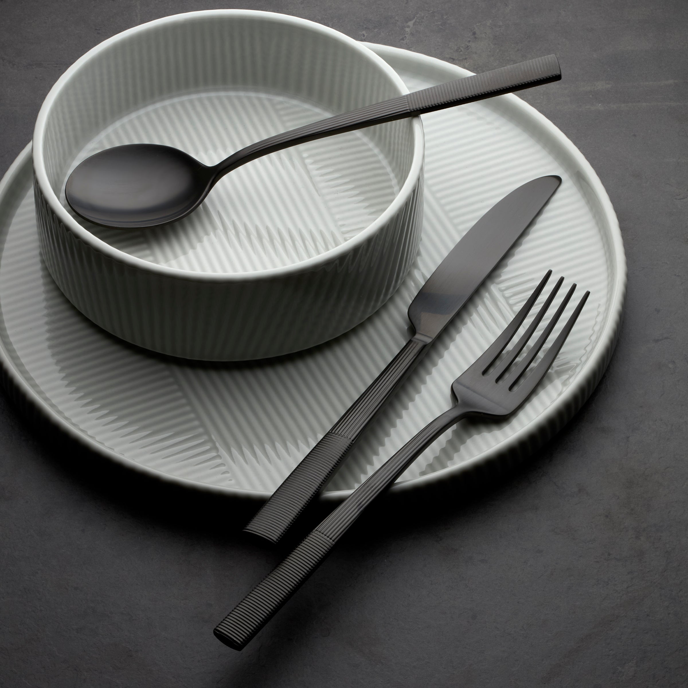 Modulus Black Satin 20-Piece Flatware Set – Lenox Corporation