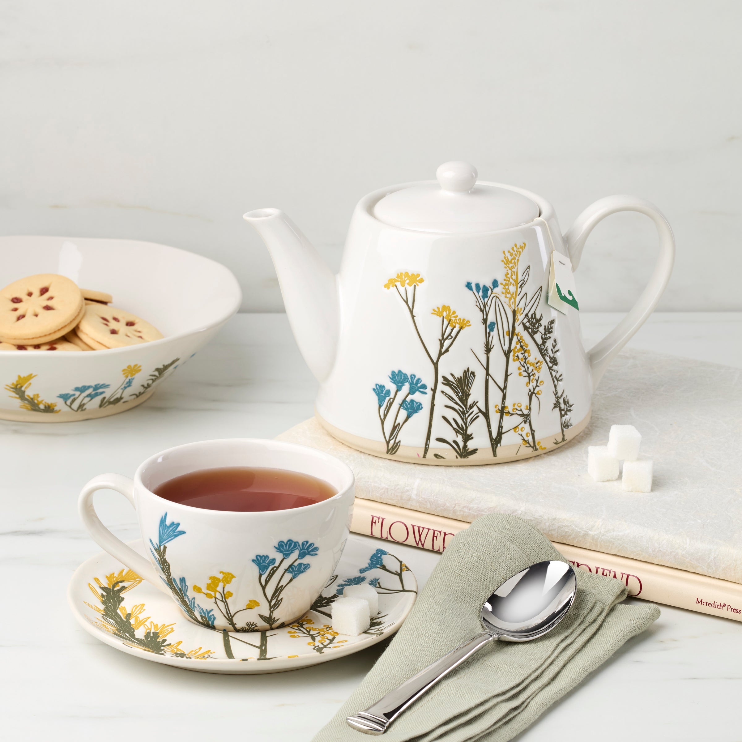 Wildflowers Tea Cup & Saucer, Set of 4 – Lenox Corporation
