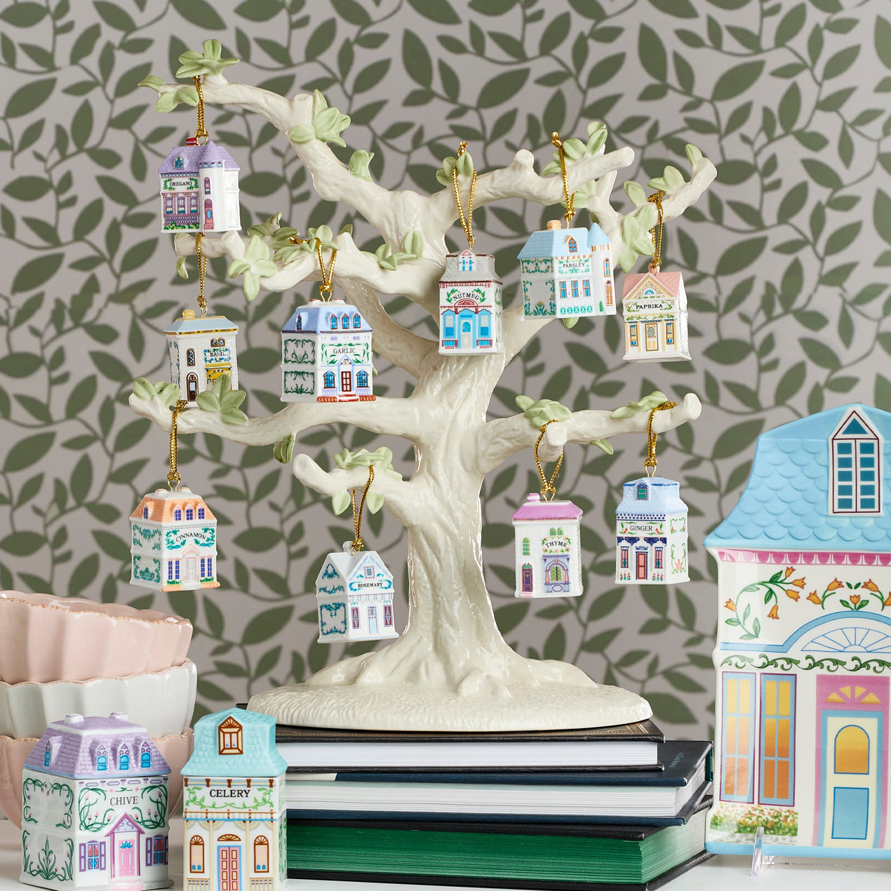 Spice Village 10-Piece Ornament Set