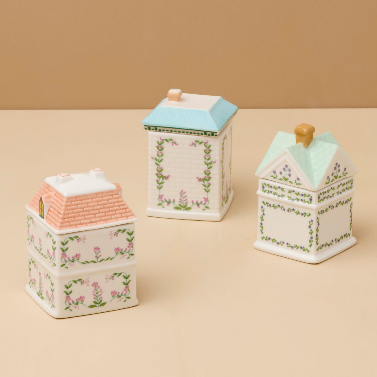 DTOC Lenox Village Regional Spice Jars NE