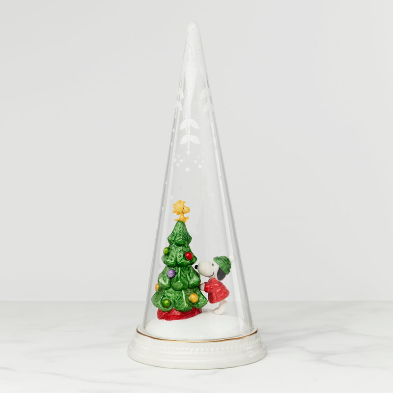 Peanuts Merry & Magical Christmas Scene Figurine