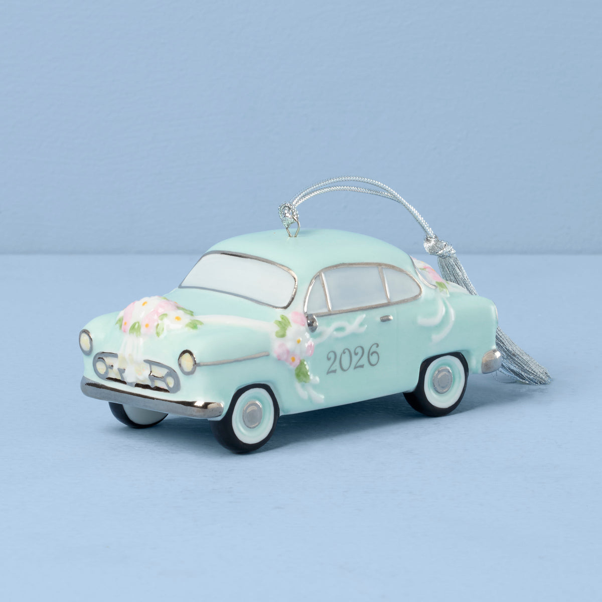 2026 Just Married Vintage Car Ornament