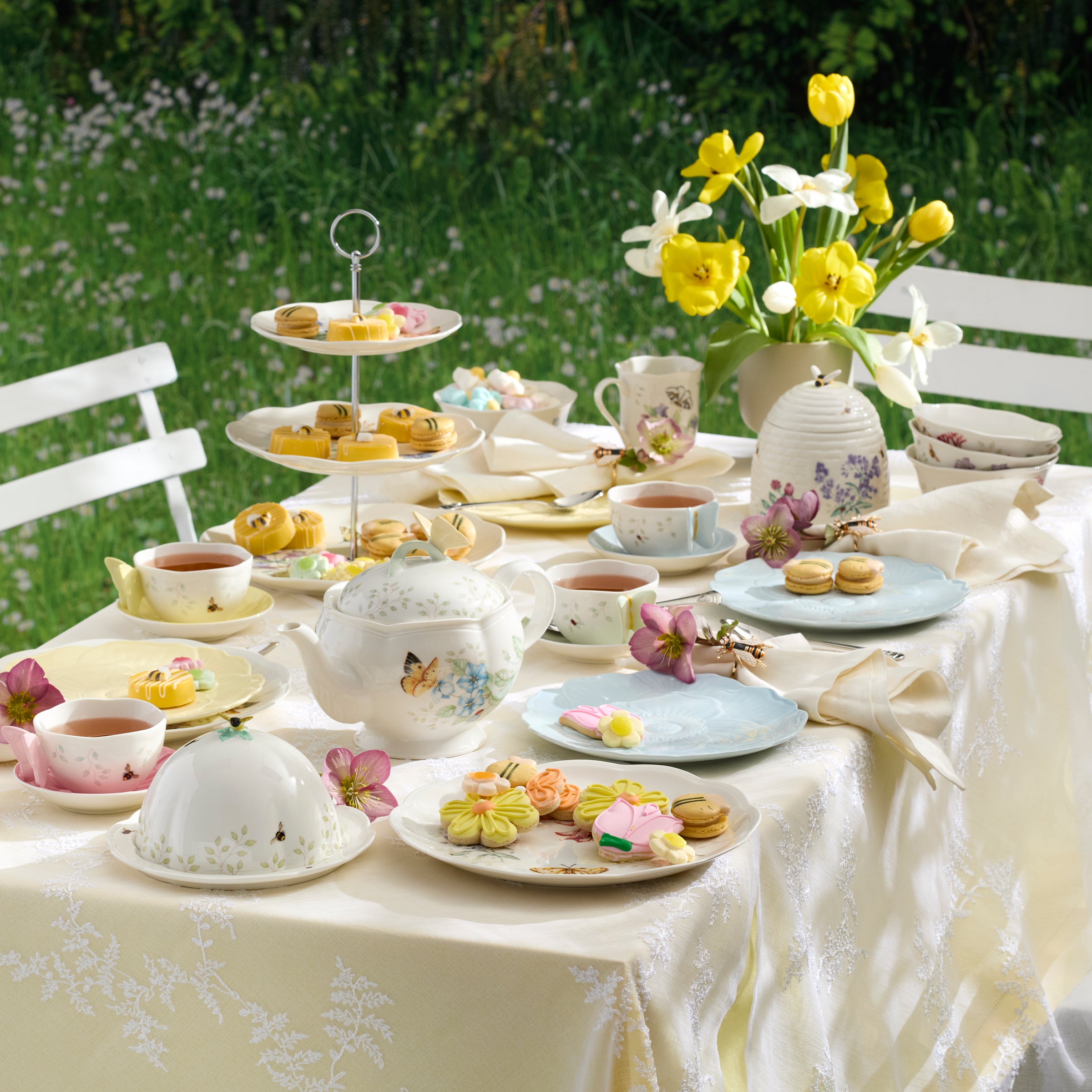 Butterfly Meadow Teapot – Lenox Corporation