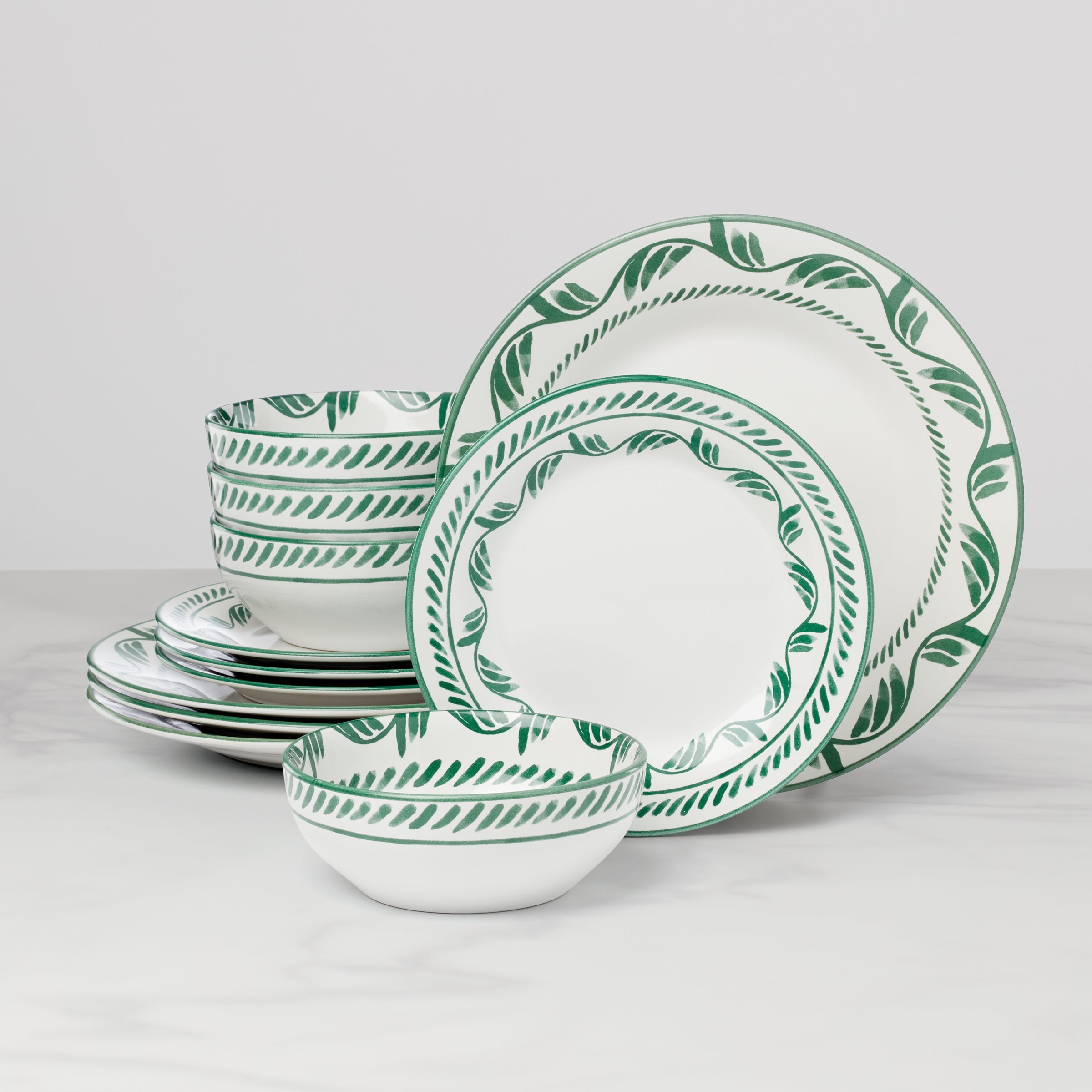 Solear Green 12-Piece Dinnerware Set – Lenox Corporation