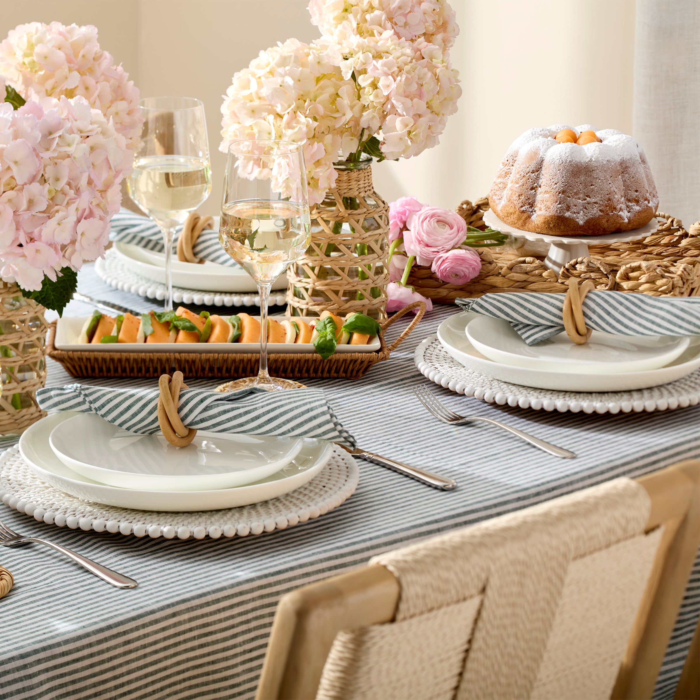 Studio 1414 Coupe 12-Piece Dinnerware Set – Lenox Corporation