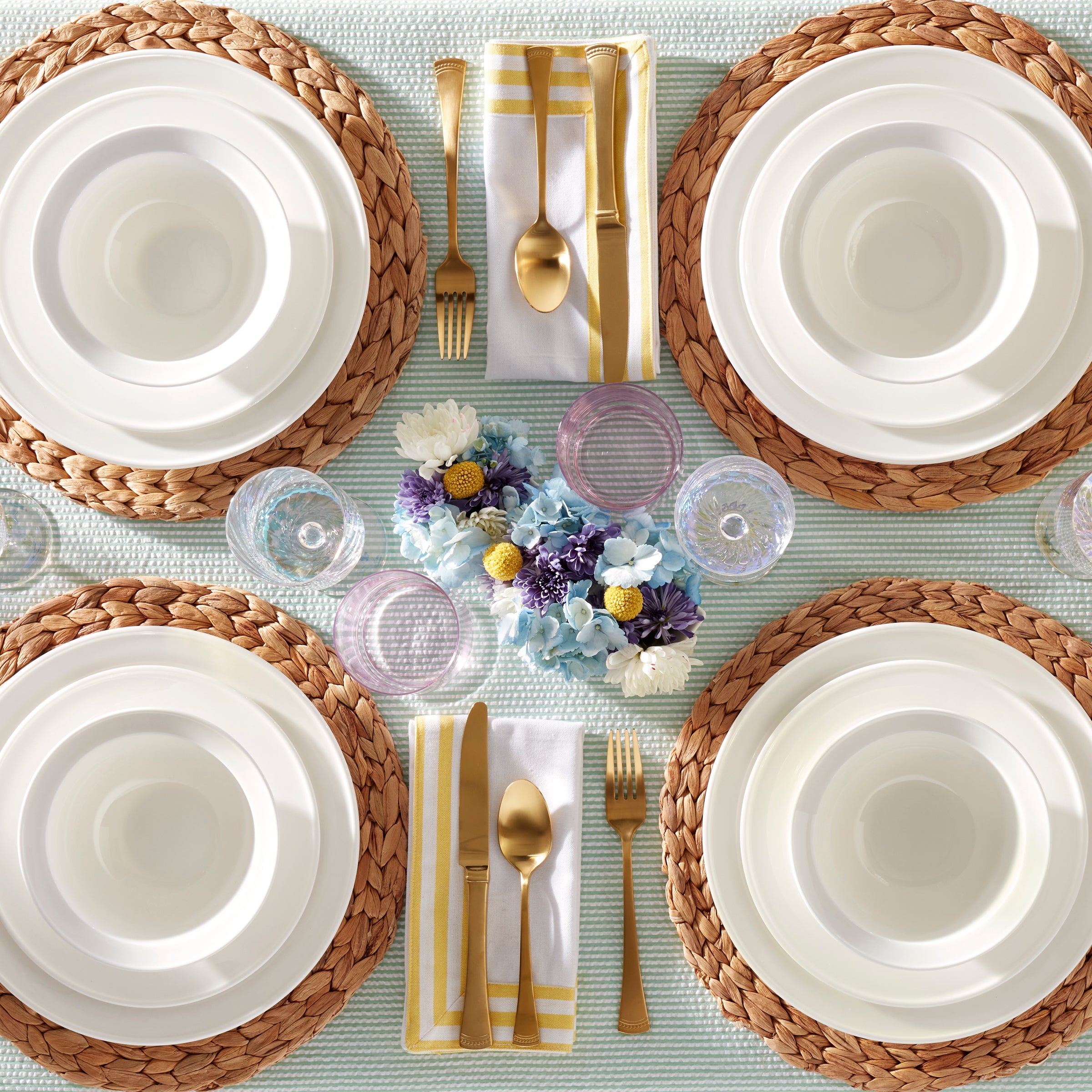 Portola Gold Satin 20-Piece Flatware Set – Lenox Corporation