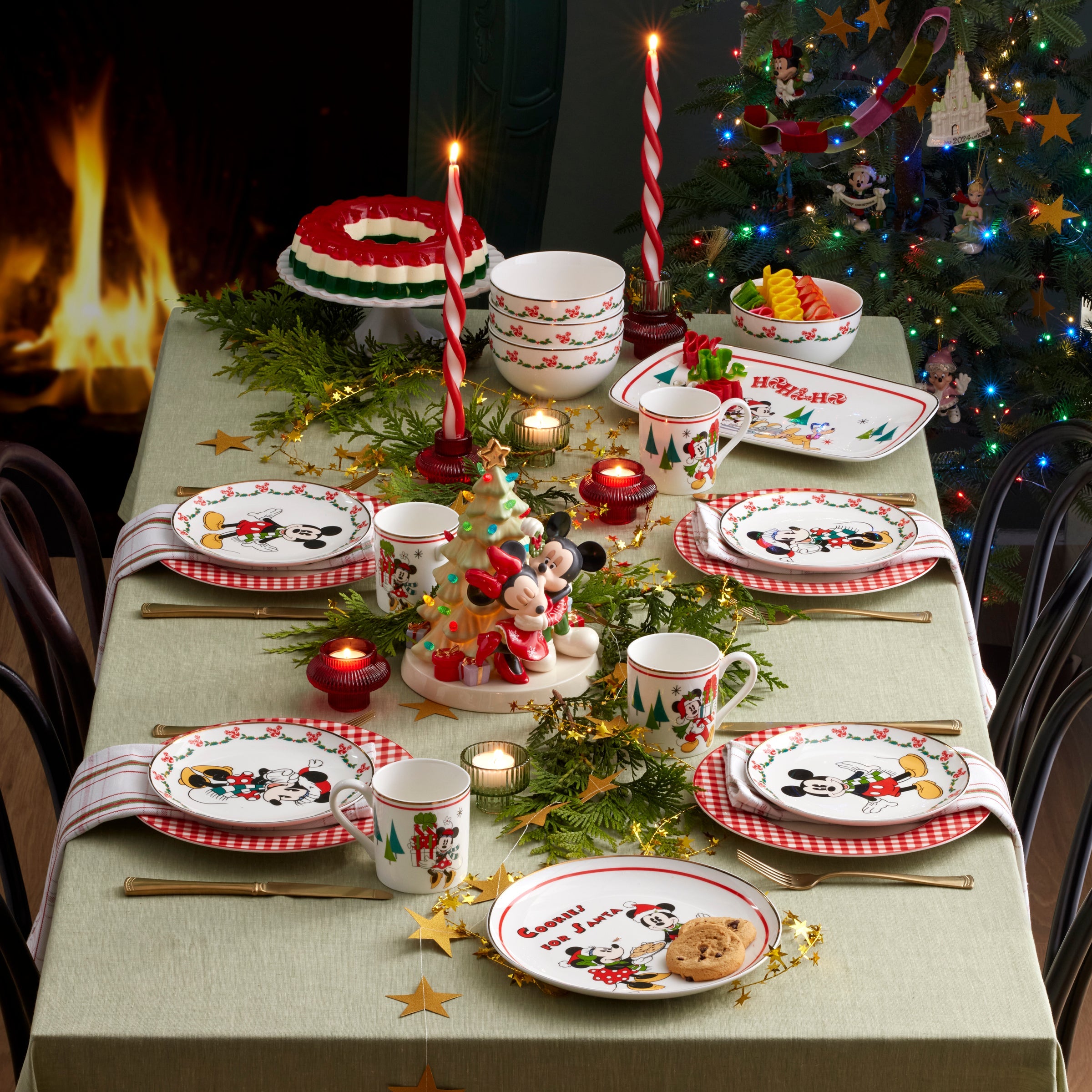 Disney Holiday Hors d'Oeuvres Tray – Lenox Corporation