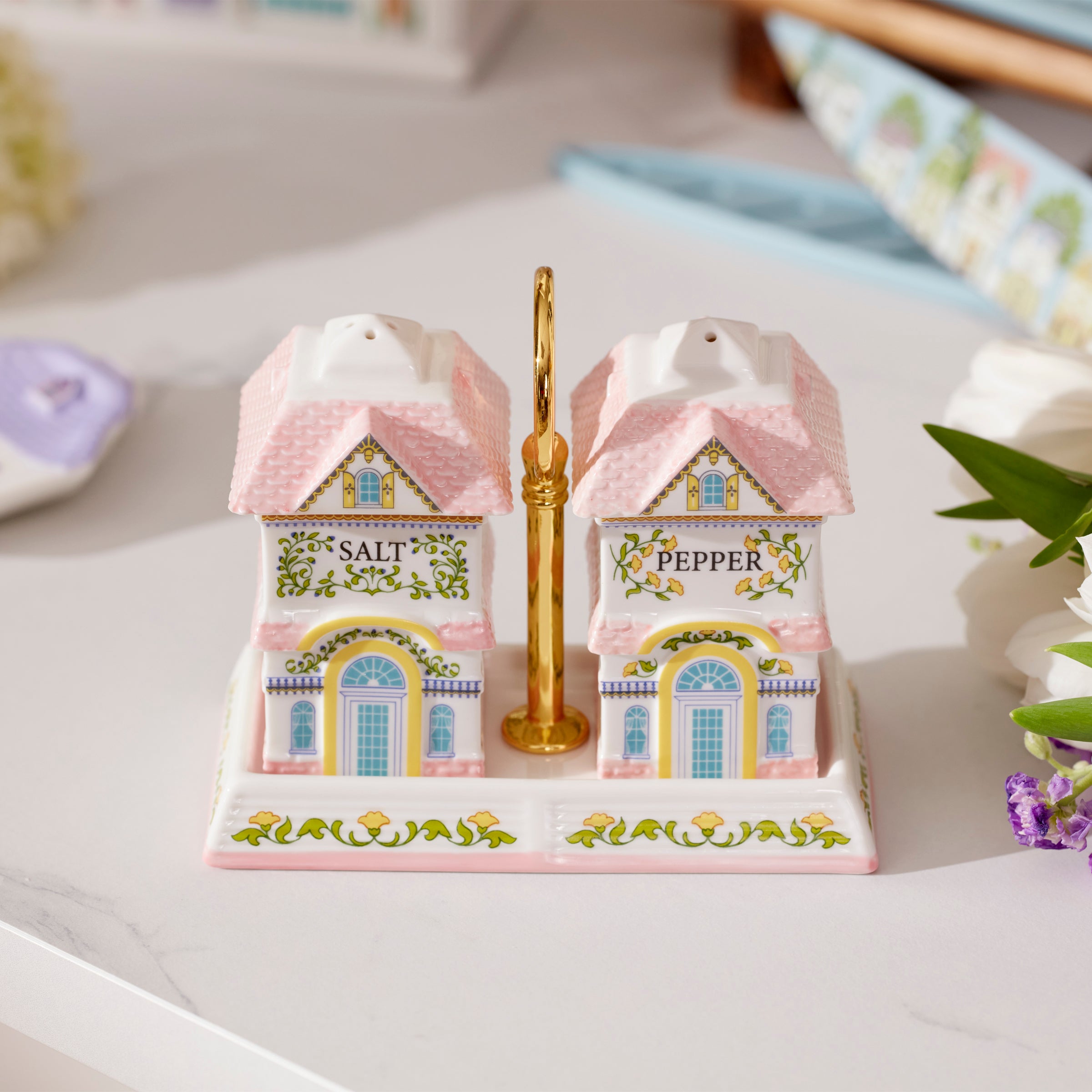 Lenox Village Salt & Pepper - Thumbnail 3