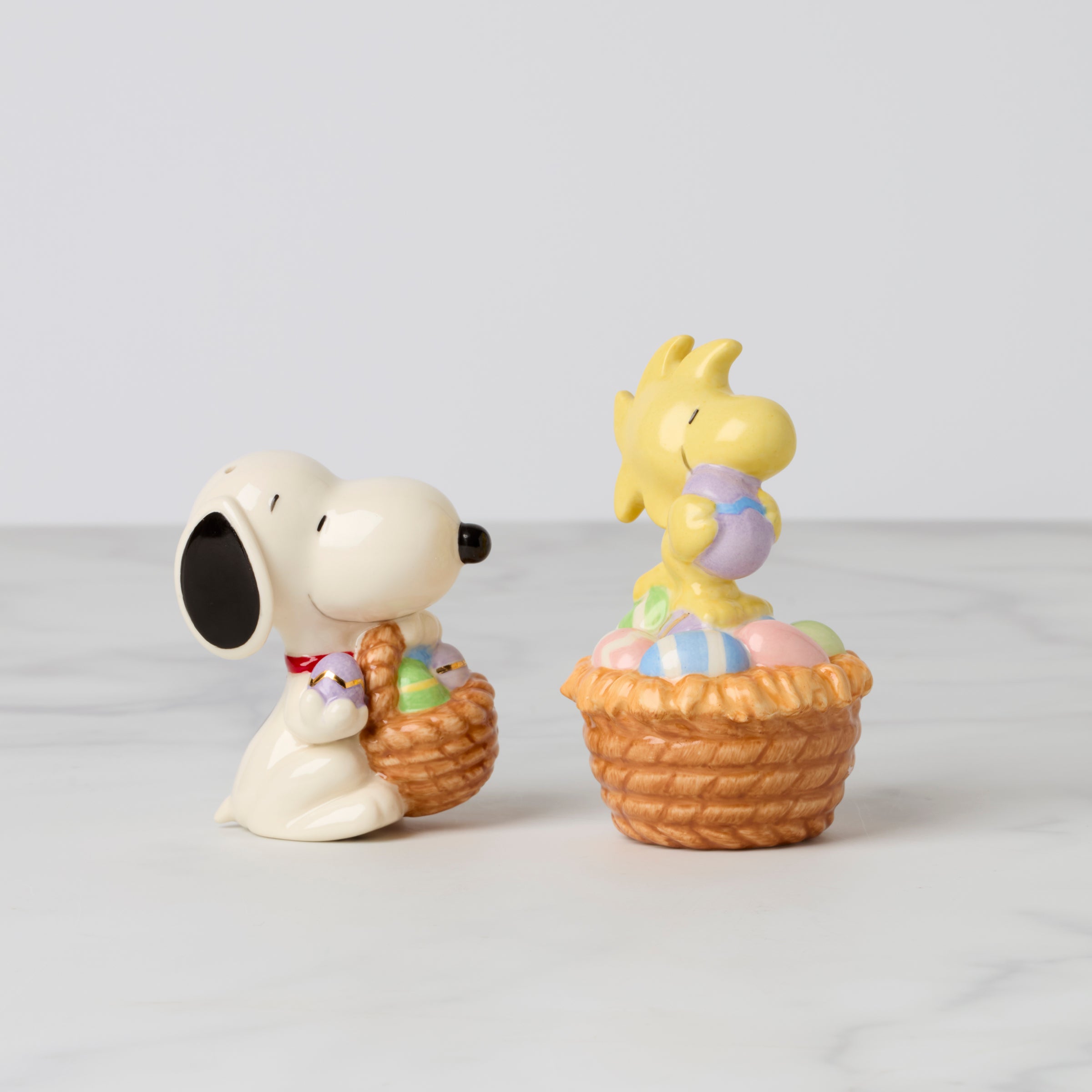 Snoopy Easter Salt & Pepper Set – Lenox Corporation