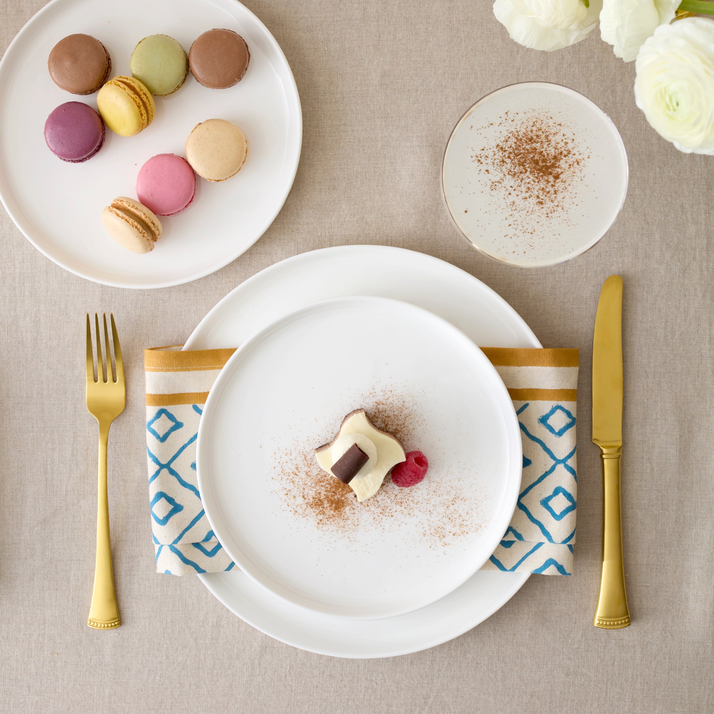 Modern White 24-Piece Dinnerware Set – Lenox Corporation