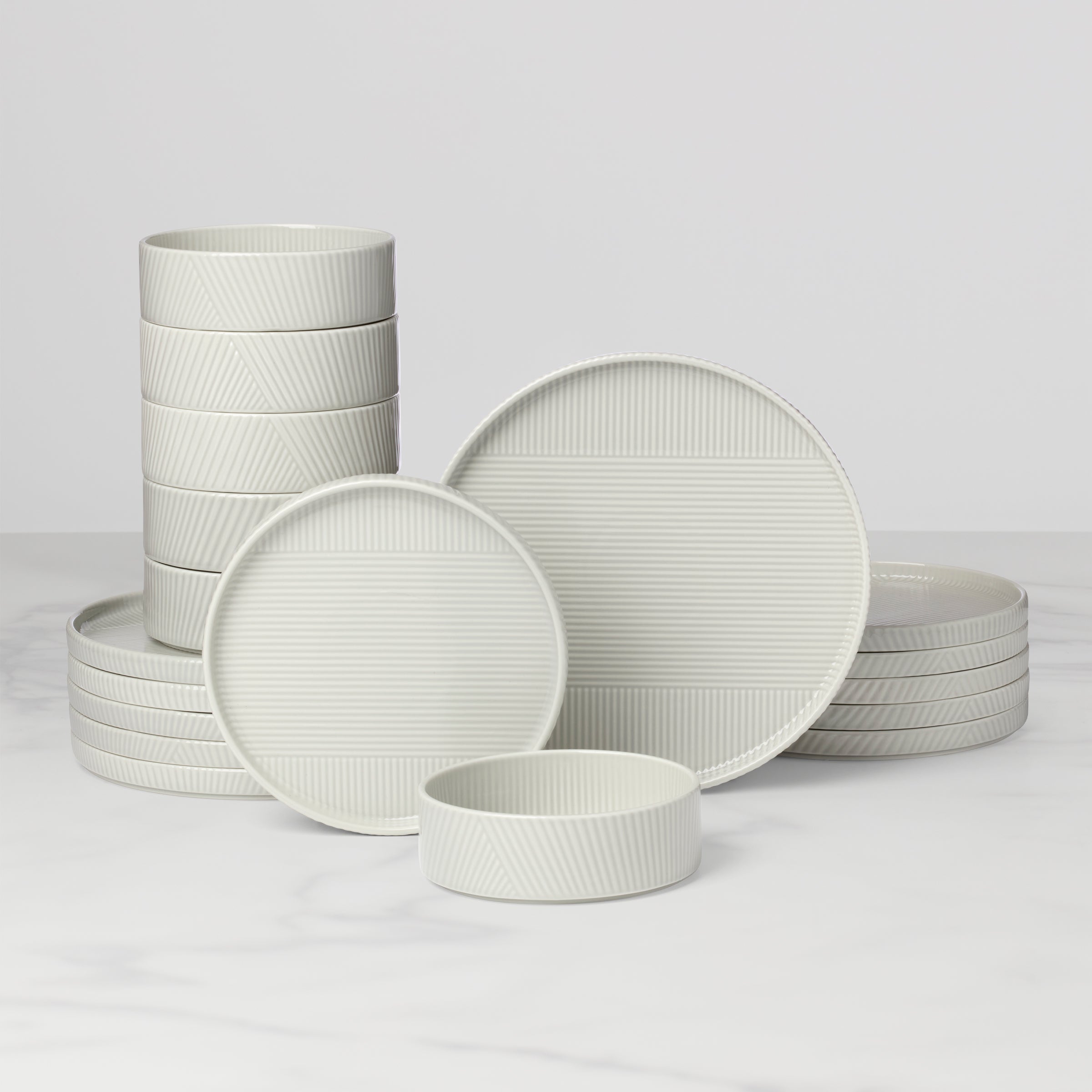 Modulus Vapor 18-Piece Dinnerware Set – Lenox Corporation