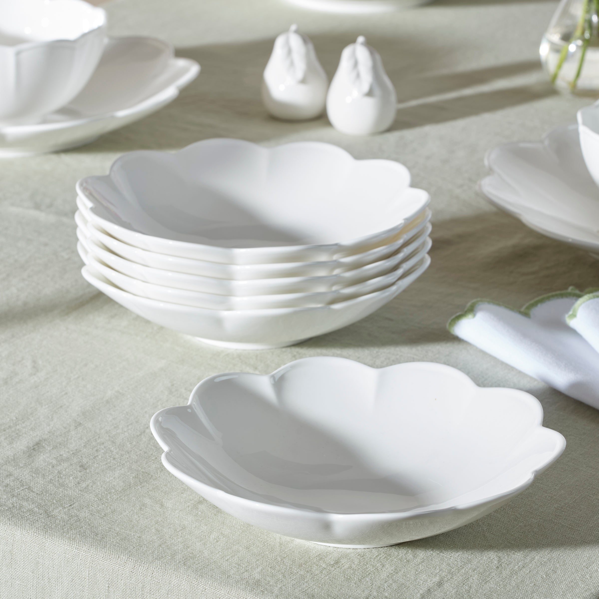 Studio 1414 Scallop Pasta Bowls, Set of 6 – Lenox Corporation