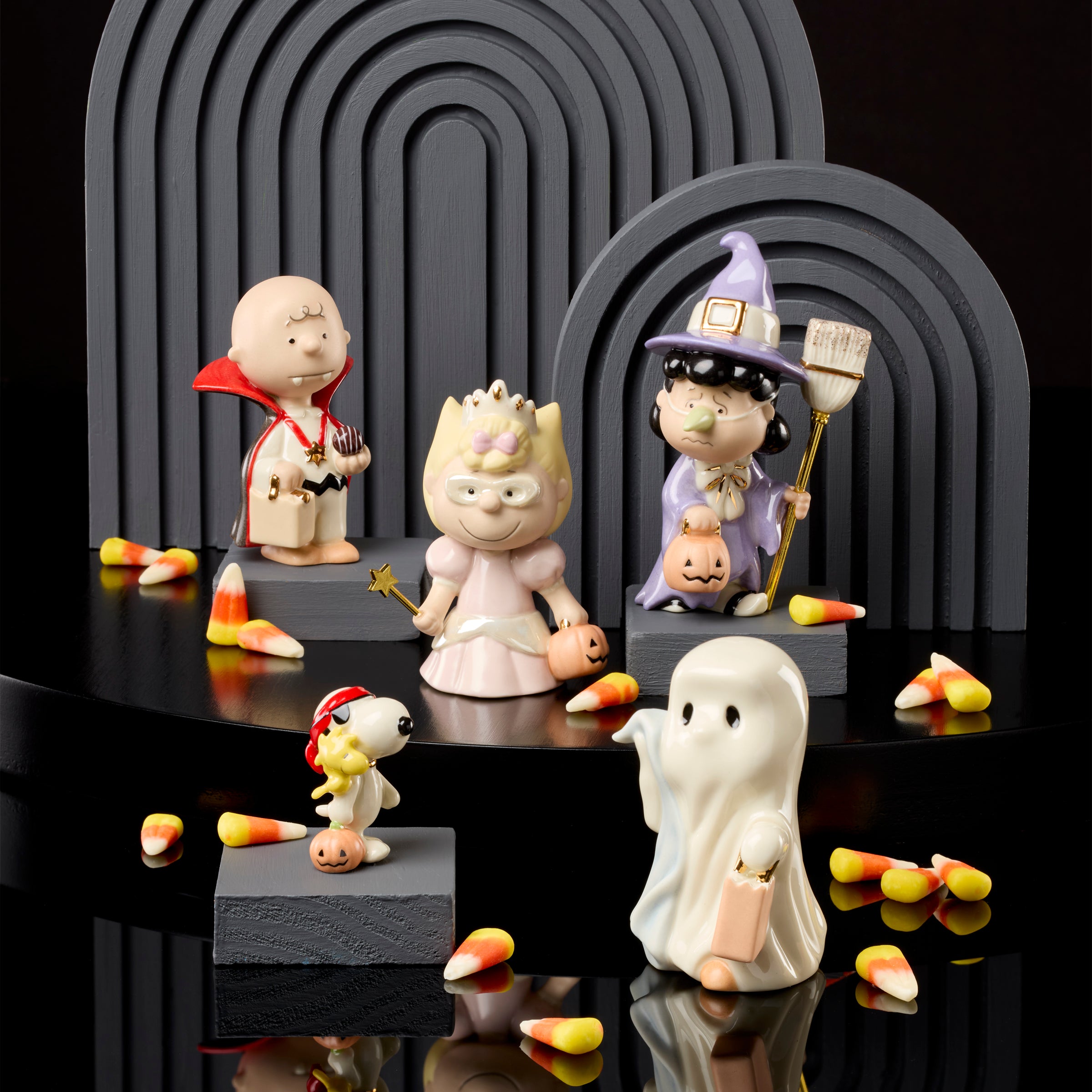 Peanuts Tricks and Treats 5 Piece Set – Lenox Corporation