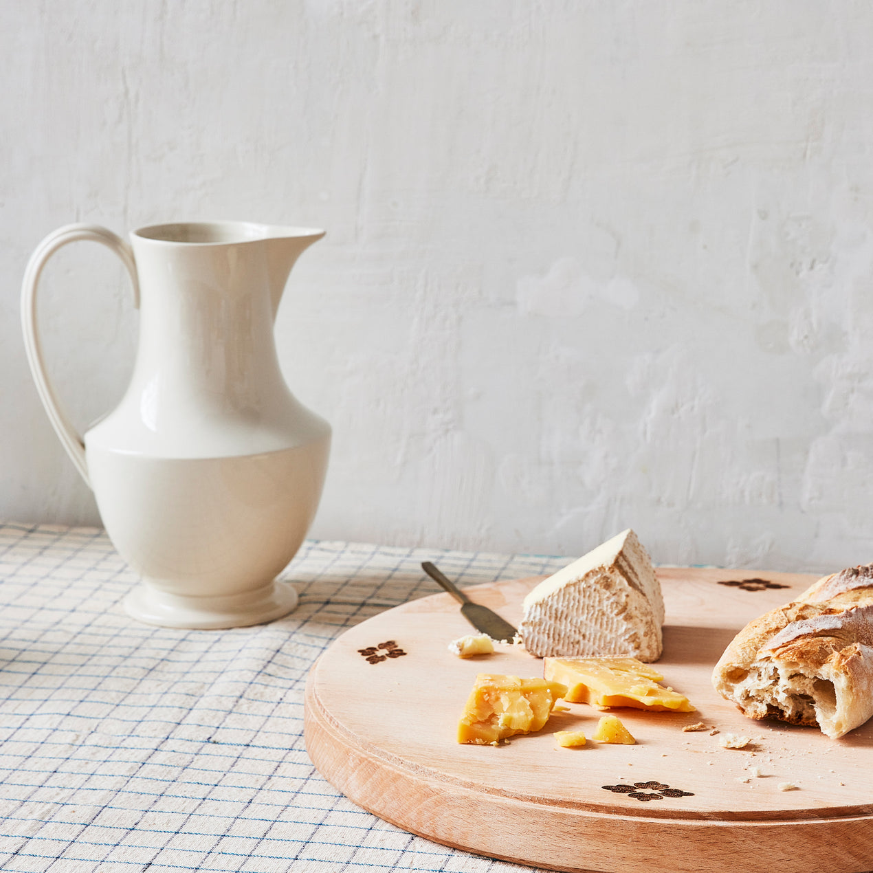 DTOC TOULOUSE MED PITCHER FLOUR NO2