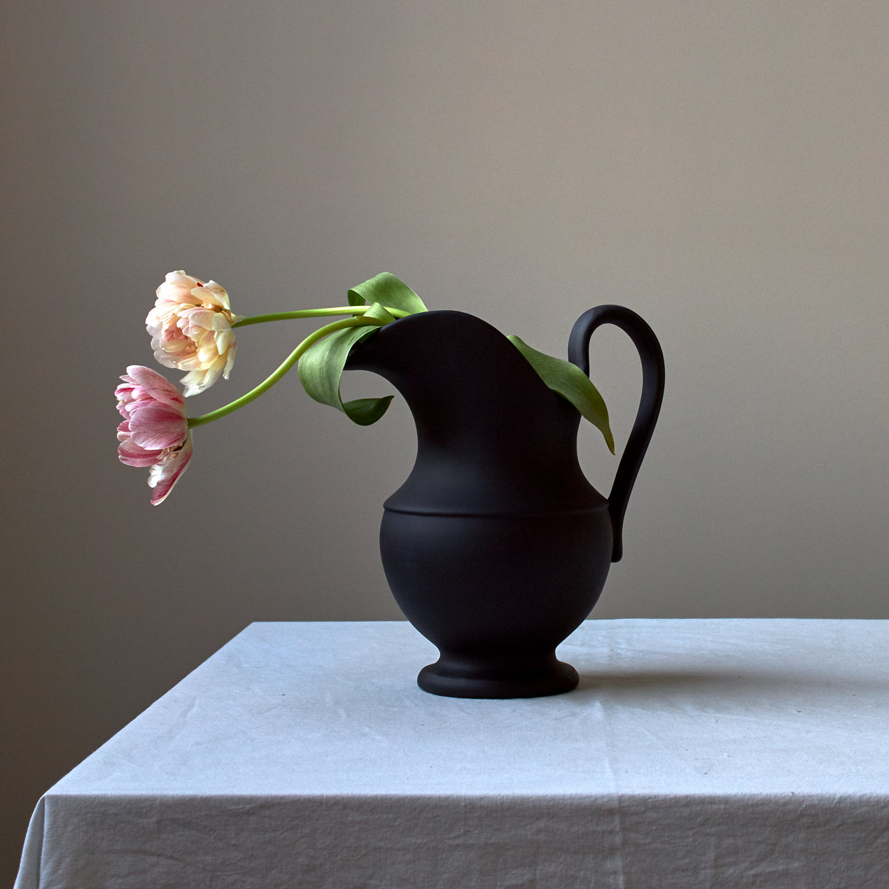 DTOC AVIARY PITCHER NO1 BLACK