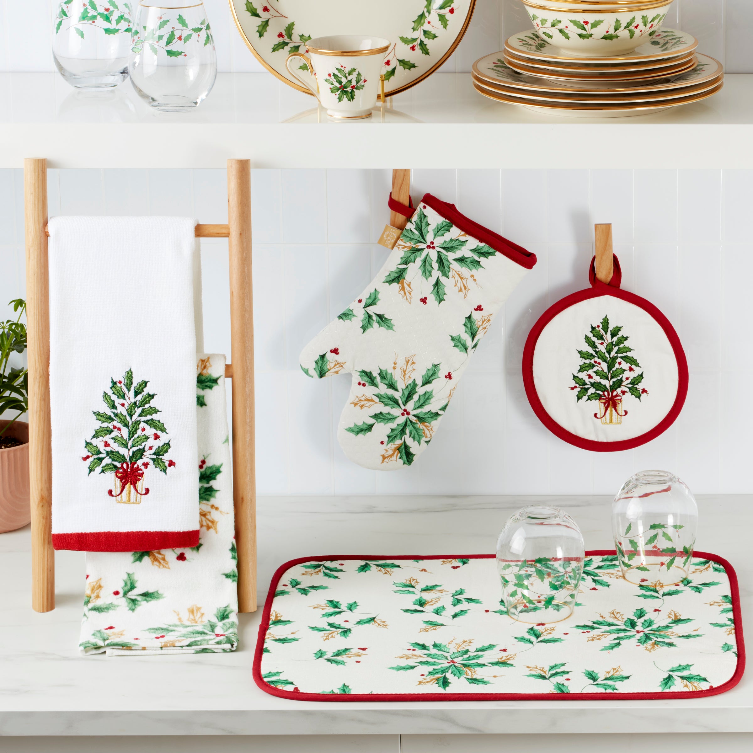Holiday 5‑Piece Kitchen Gift Set – Lenox Corporation
