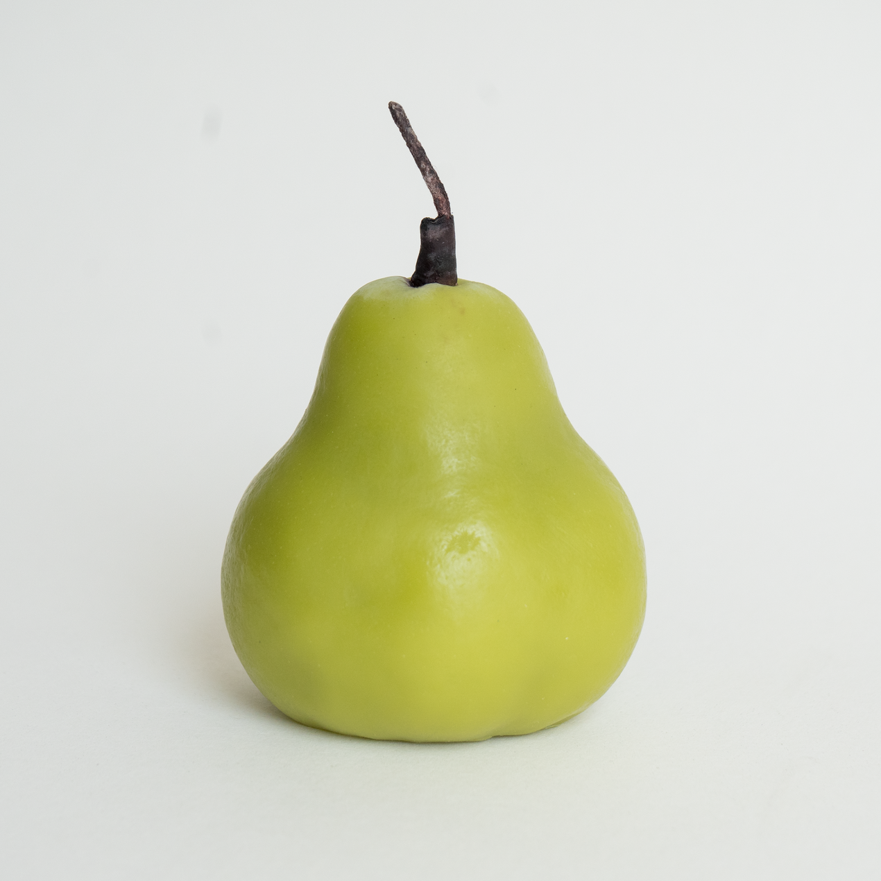 Bartlett Pear Beeswax Candle
