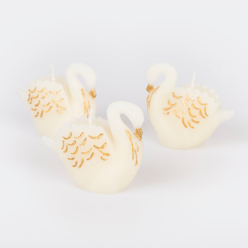 DTOC Swan Candles- Pack of 3