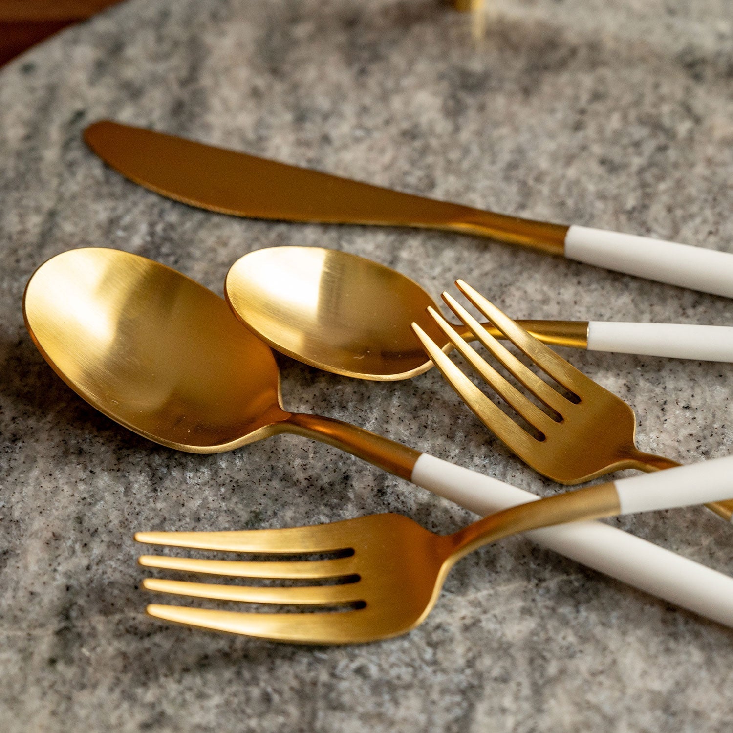 Mazzy Gold Satin White Pom Handle 20-Piece Flatware Set – Lenox