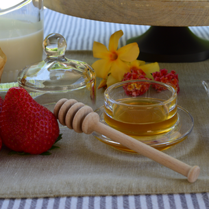 Glass Cloche Condiment Dish, Round