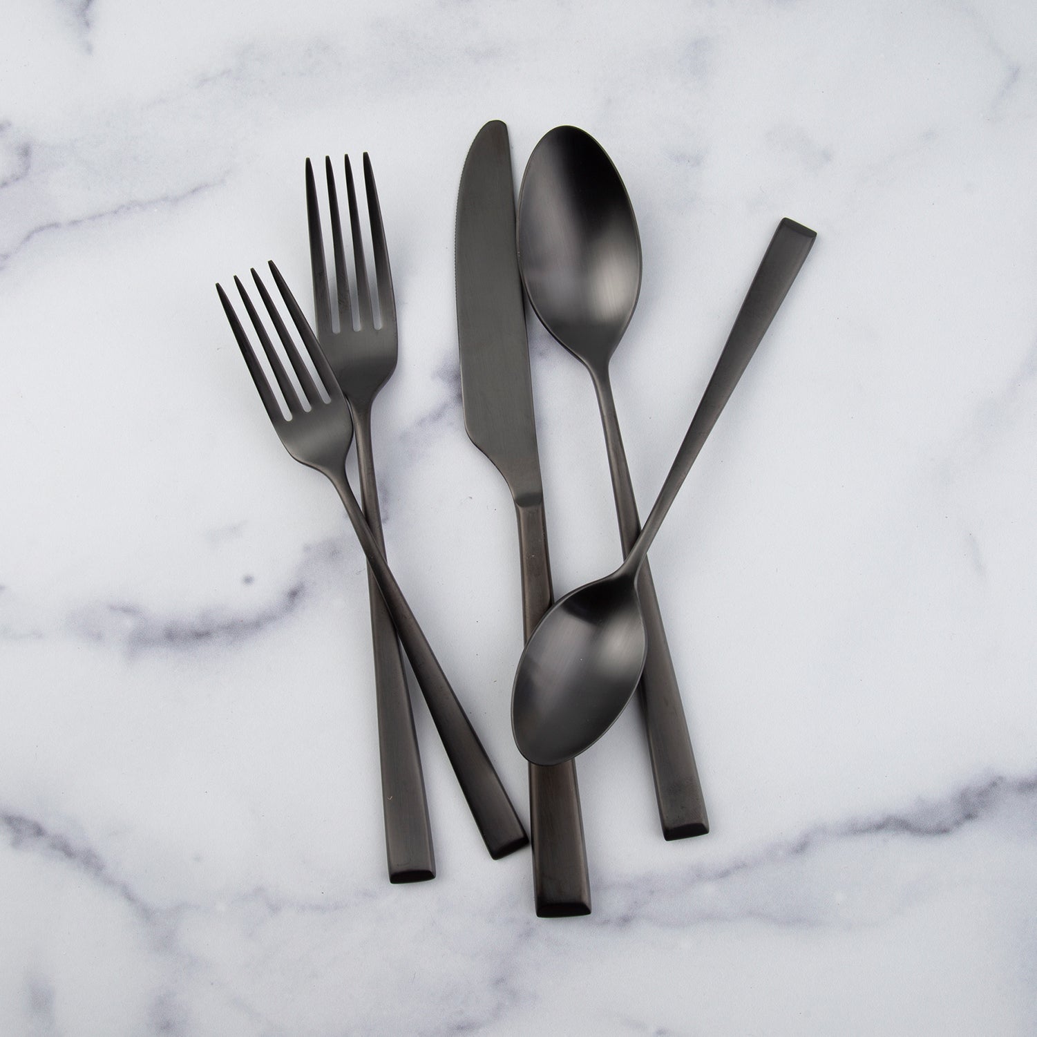 Marlise Black Satin 20-Piece Flatware Set – Lenox Corporation