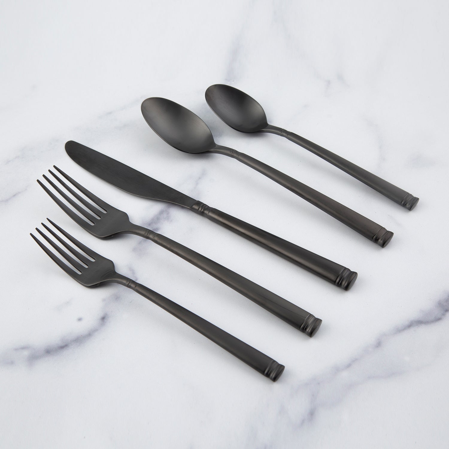 Emmy Black Satin 20-Piece Flatware Set – Lenox Corporation