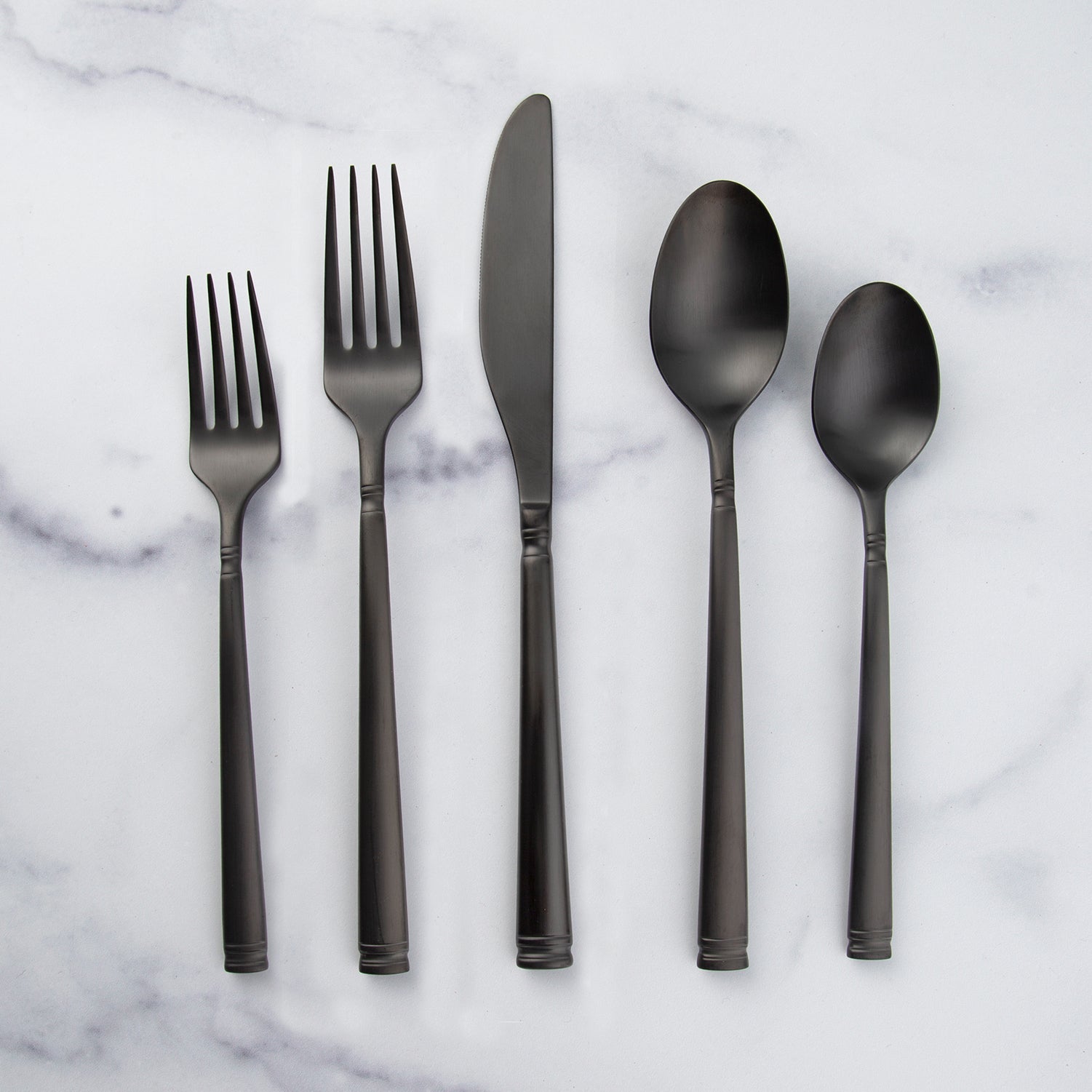 emmyページ Emmy Black Satin 20-Piece Flatware Set – Lenox Corporation