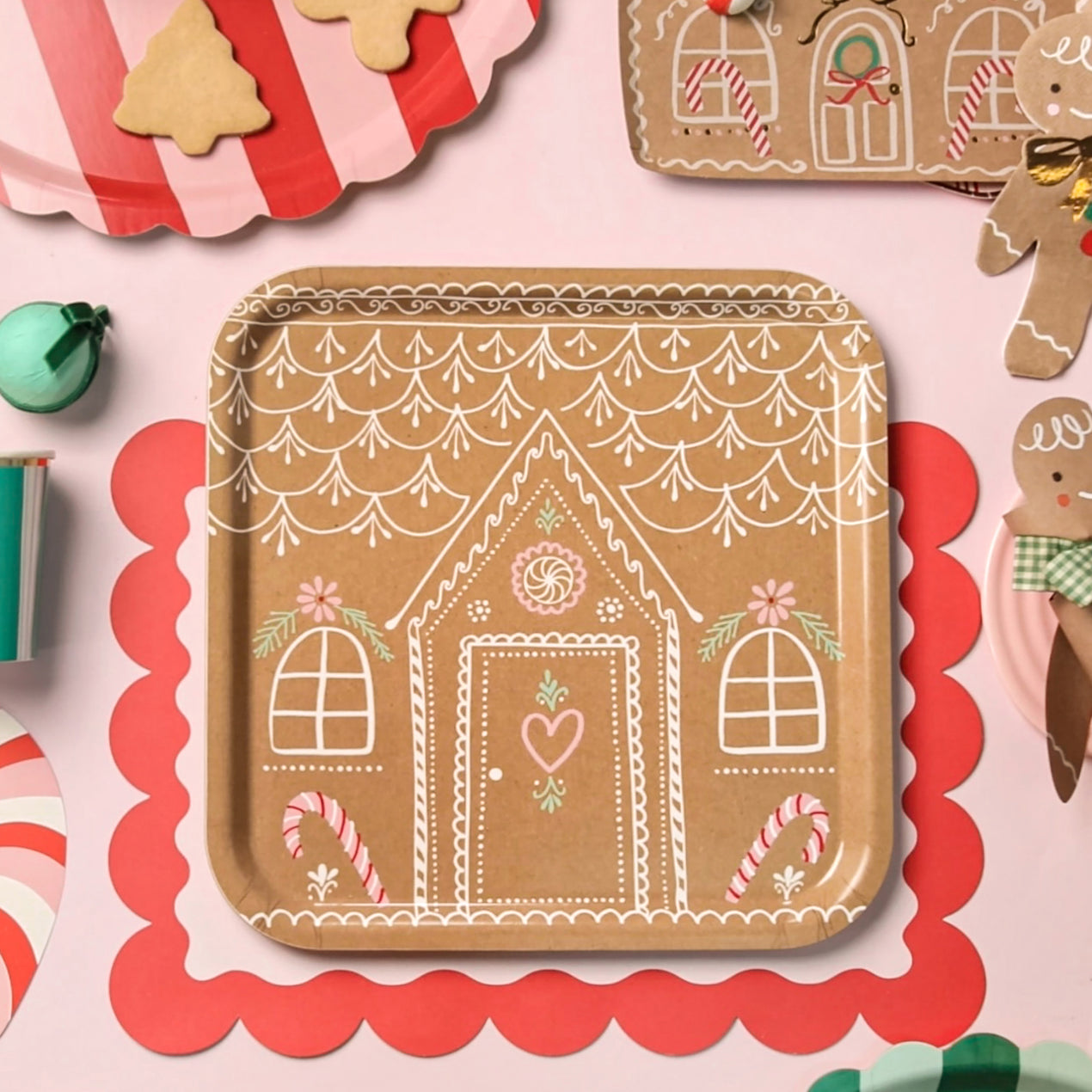 DTOC GINGERBREAD HOUSE TRAY