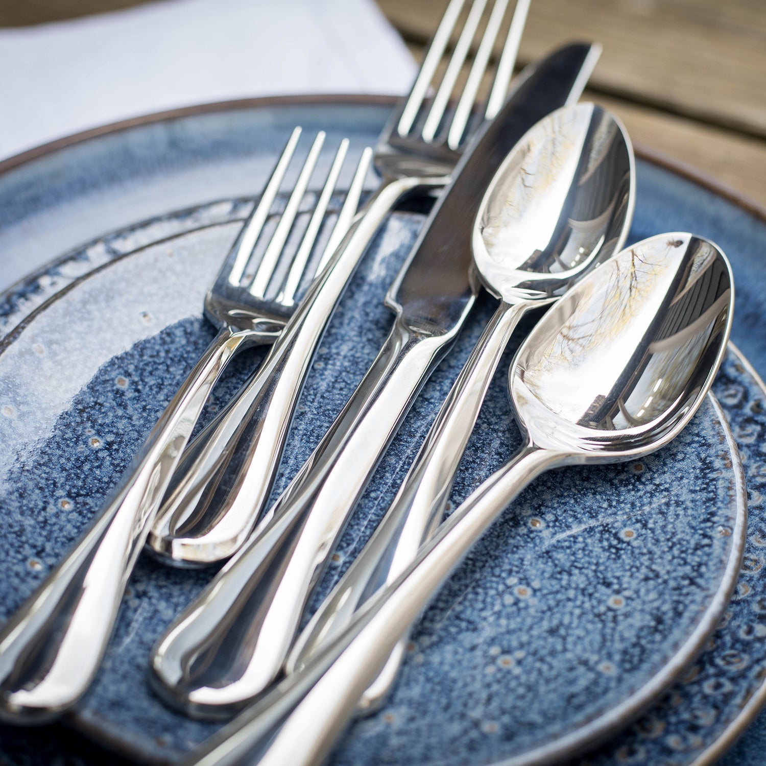 Eloquence 20-Piece Flatware Set – Lenox Corporation