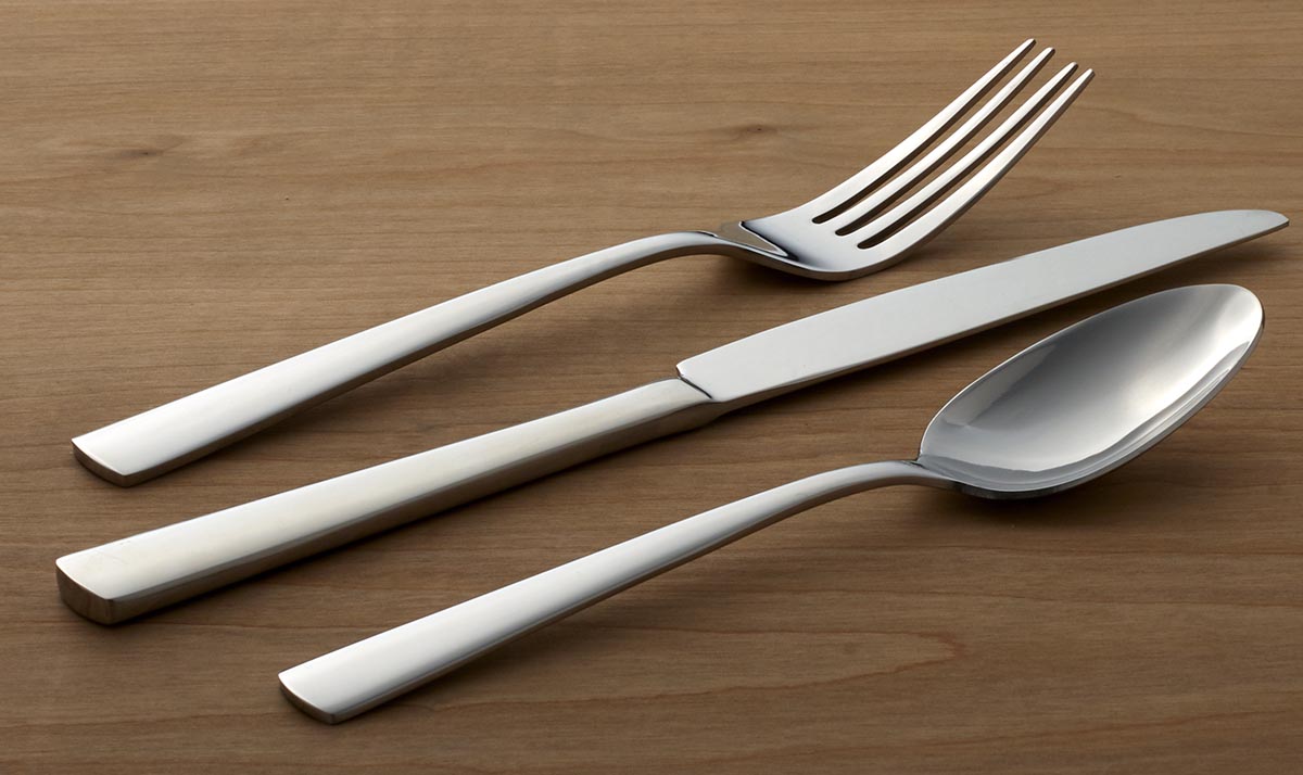 Satin Nocha 20 Piece Everyday Flatware Set, Service For 4