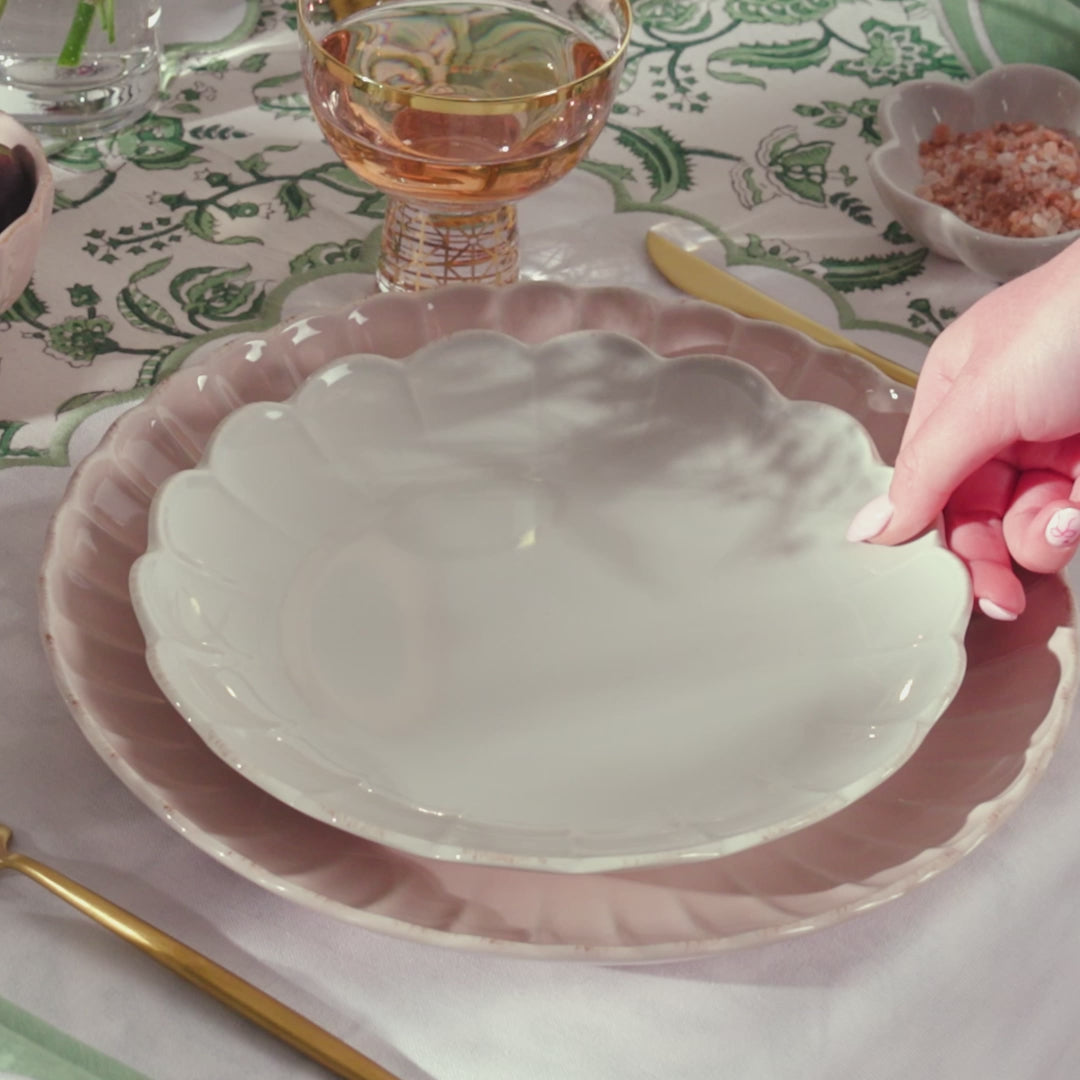 French Perle Scallop Blush 12-Piece Dinnerware Set