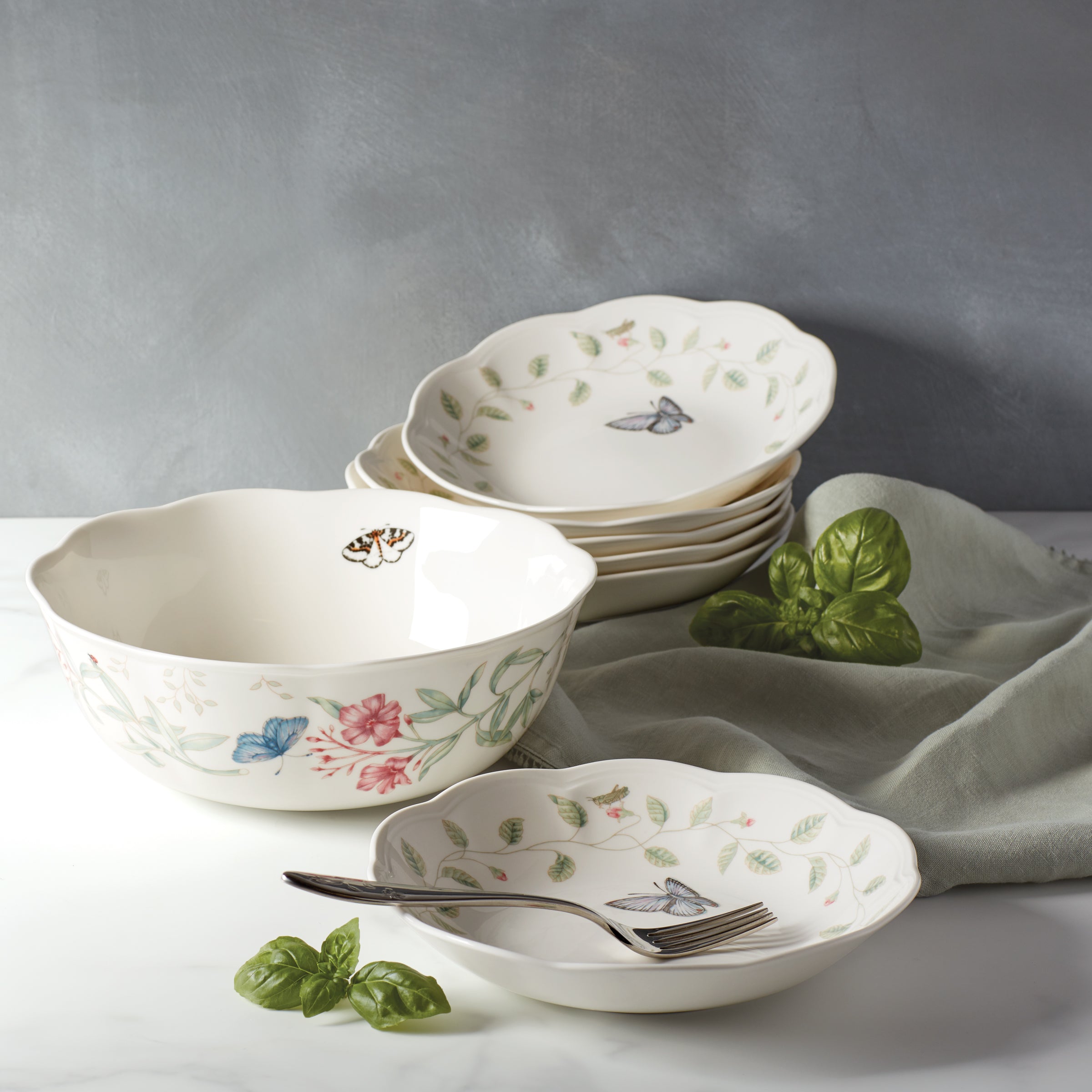 Butterfly Meadow シリーズ 7冊セット Butterfly Meadow 7-Piece Bowl Set – Lenox Corporation
