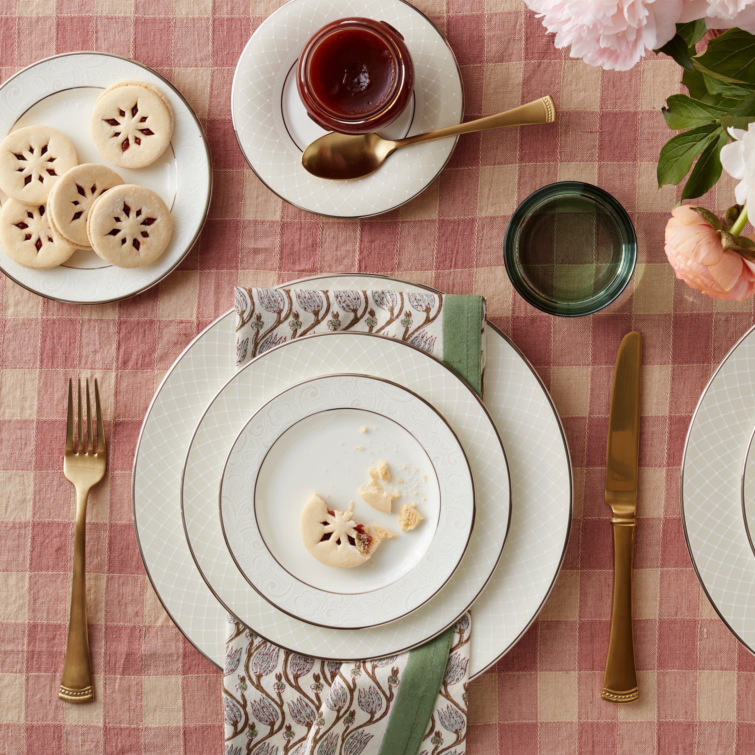 LENOX CONSTANCE プレート ５枚 Venetian Lace 5-Piece Place Setting – Lenox Corporation