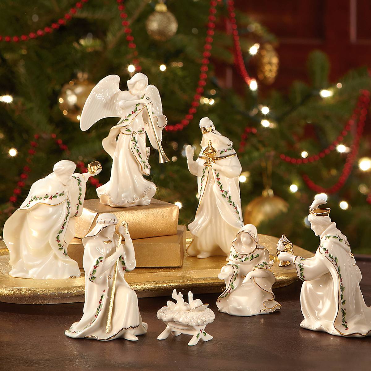  50 Pieces Christmas Miniature Figures Ornaments Kit