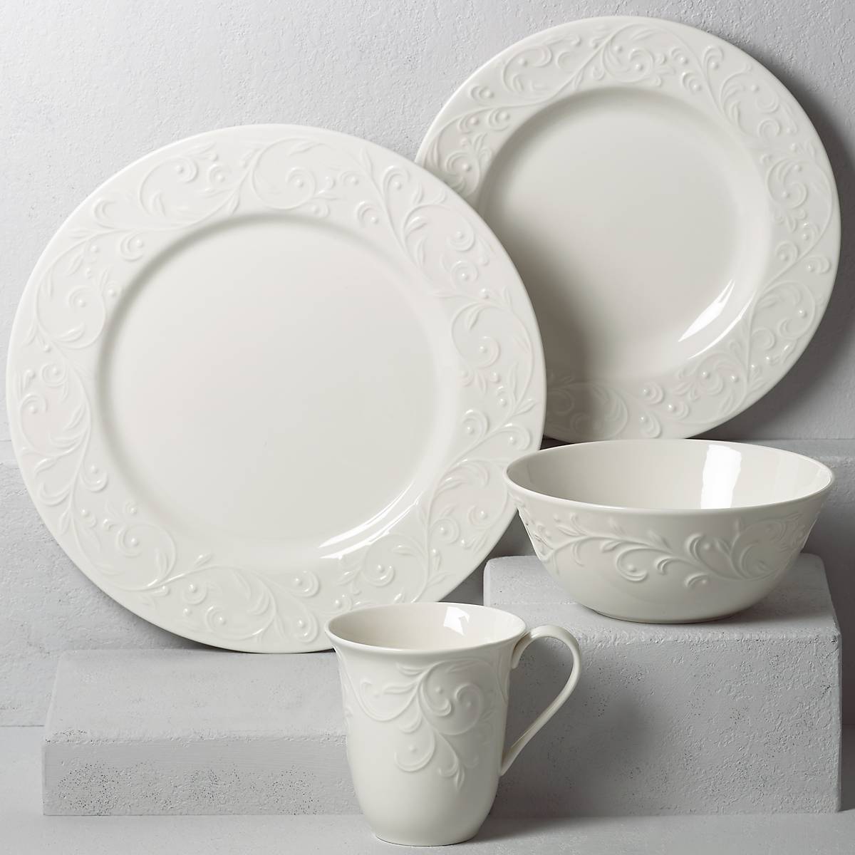 Opal Innocence Carved 4-Piece Place Setting – Lenox Corporation