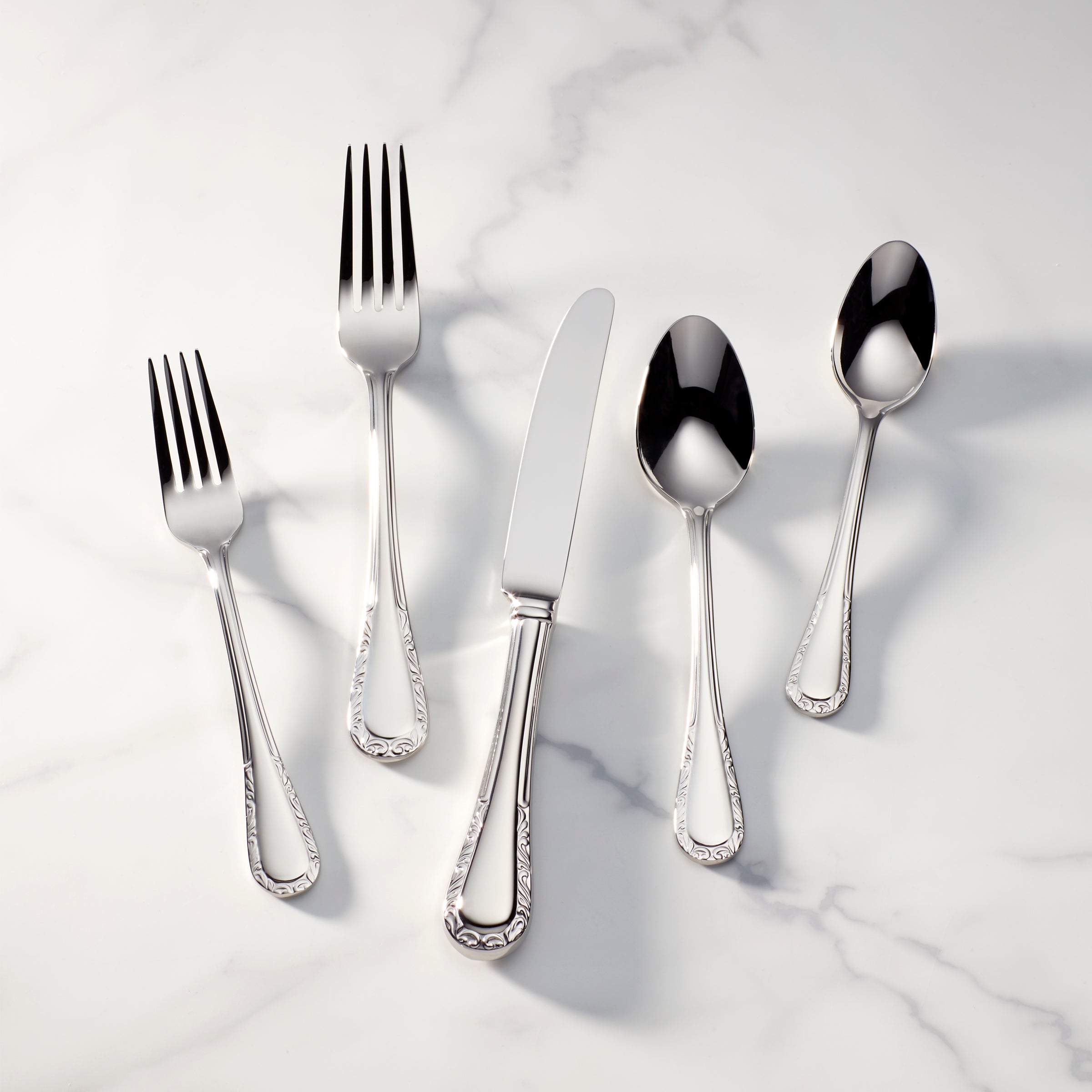 LENOX ナイフフォーク　5セット Lenox Onyx 5-Piece Place Setting 1.00 LB | Color Black