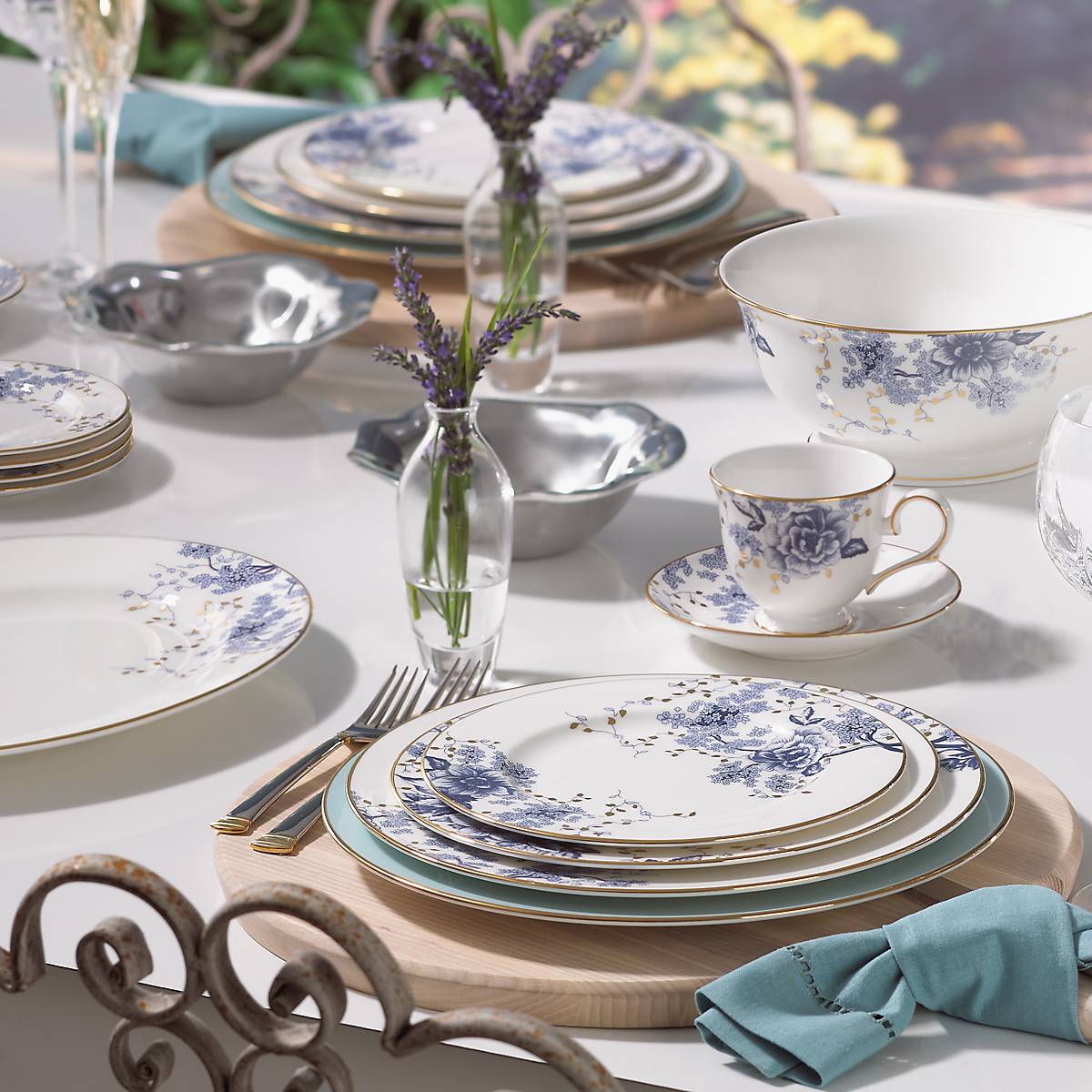 Garden Grove 5-Piece Place Setting – Lenox Corporation