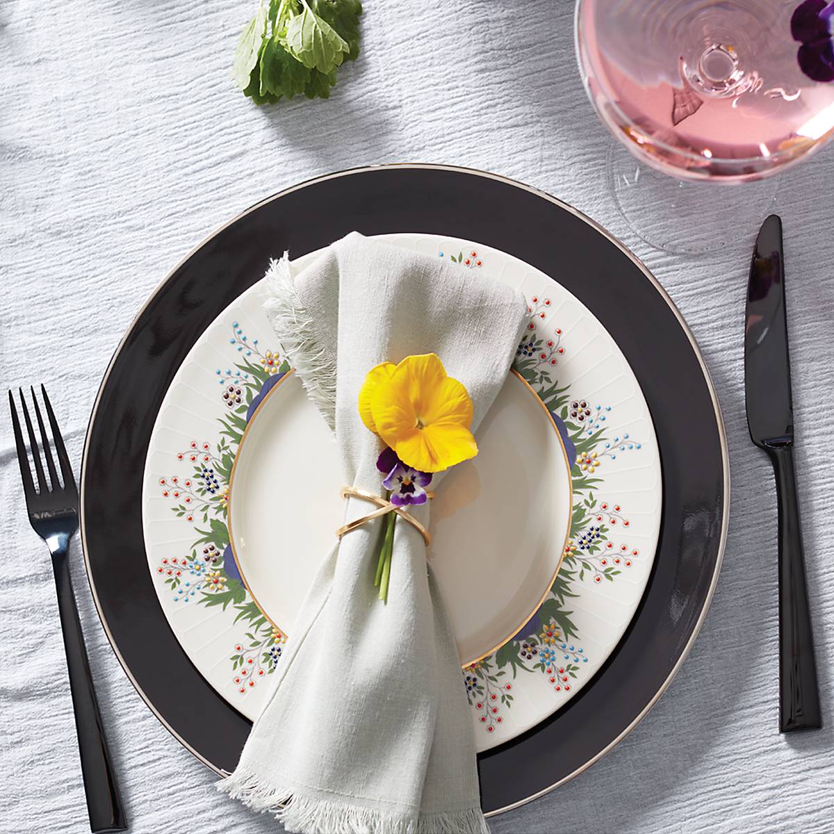 Colebrook Onyx 5-Piece Place Setting – Lenox Corporation