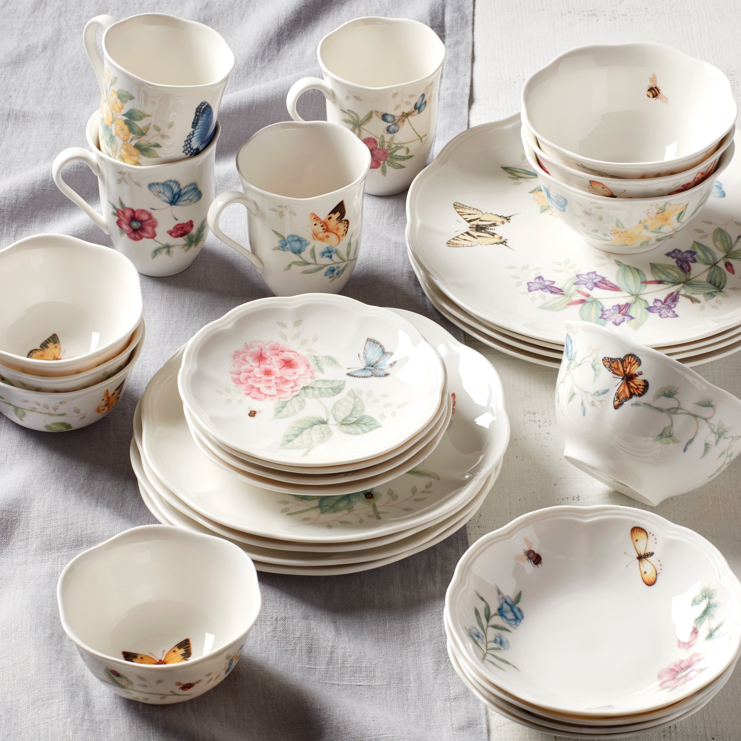 Butterfly Meadow 28-Piece Dinnerware Set – Lenox Corporation