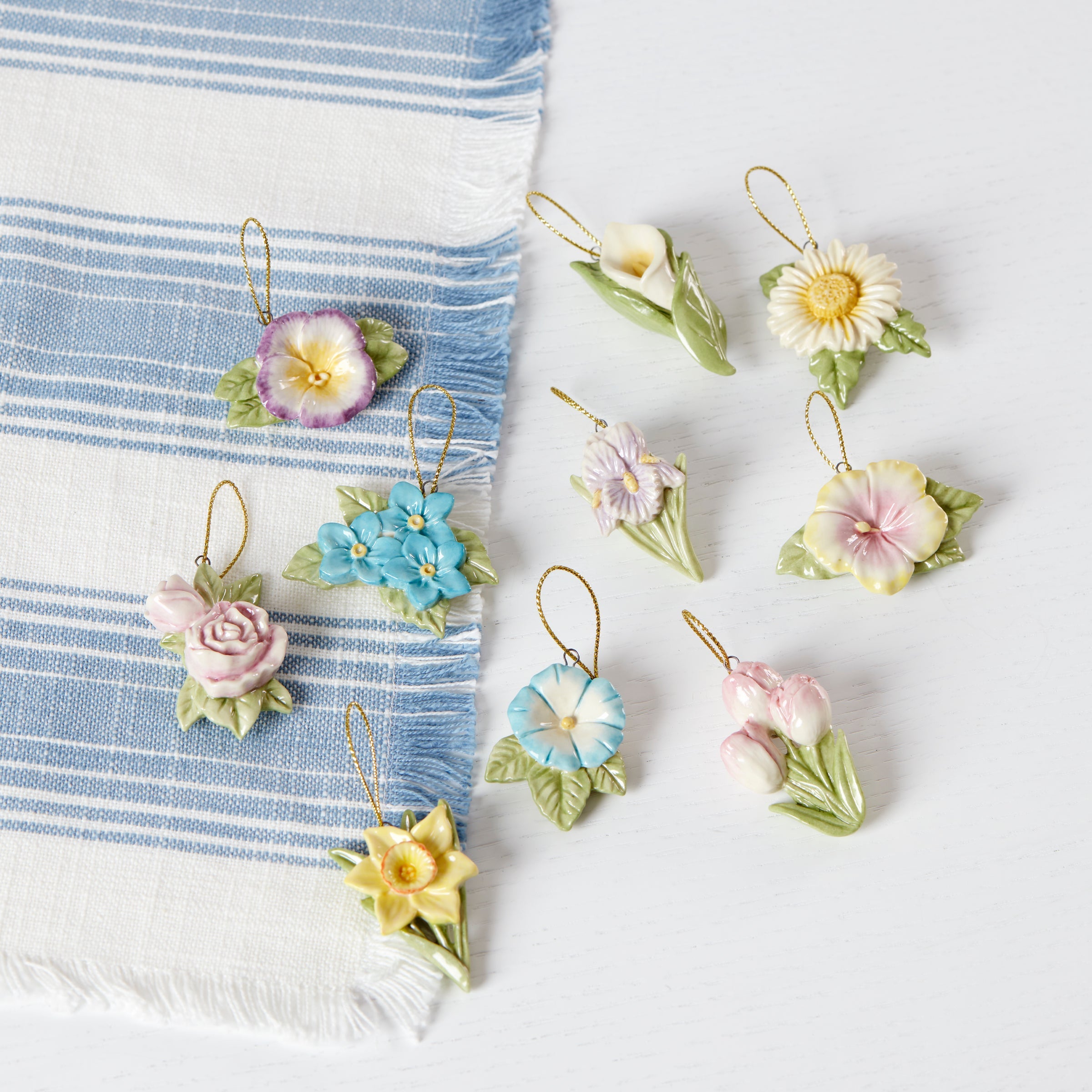 Celebrate Flowers 10-Piece Mini Ornament Set – Lenox Corporation