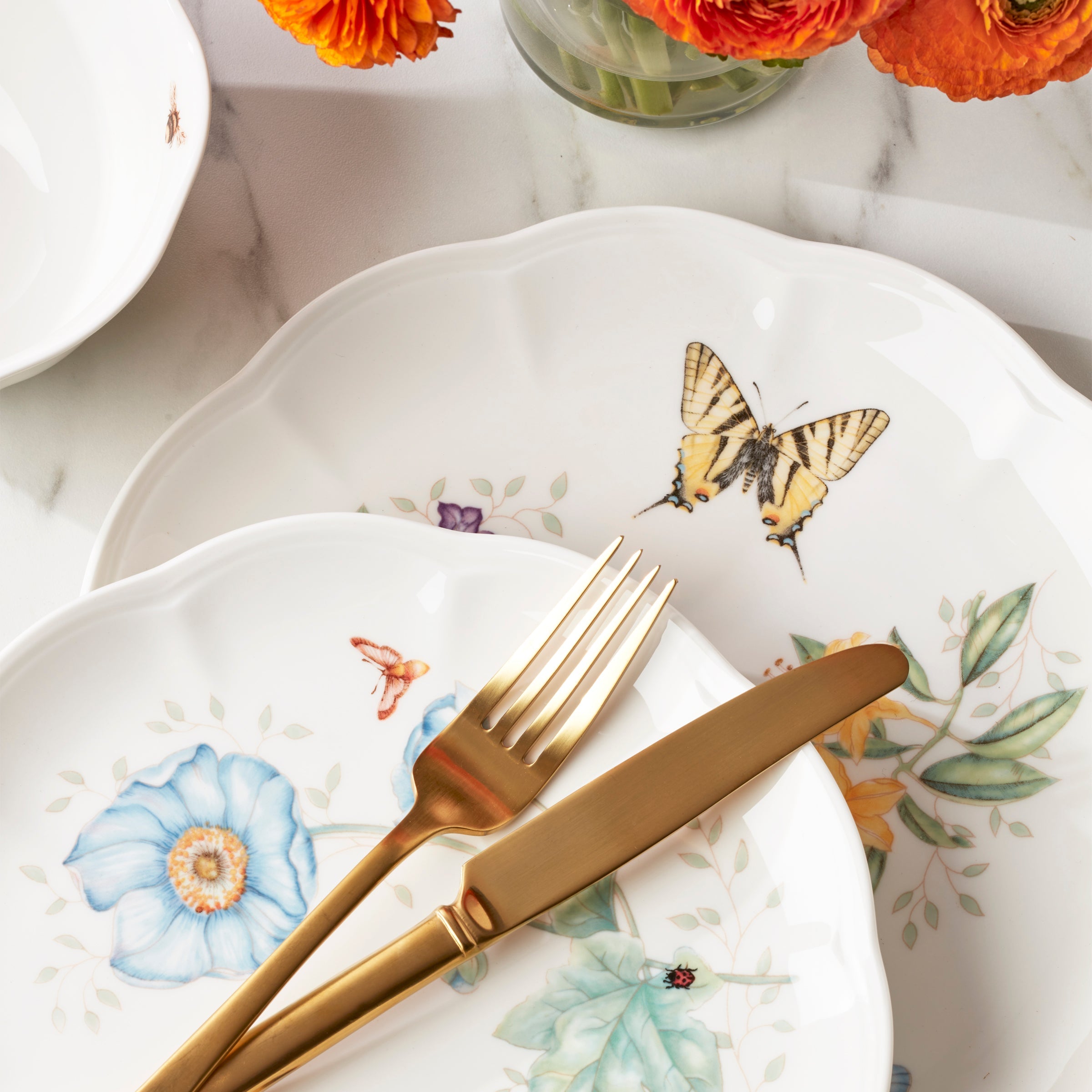 Butterfly Meadow 24-Piece Dinnerware Set – Lenox Corporation